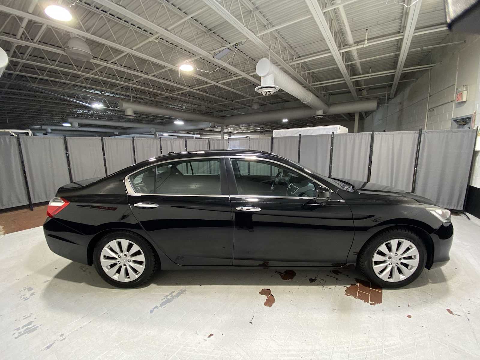 Thumbnail: 2015 Honda Accord - 27