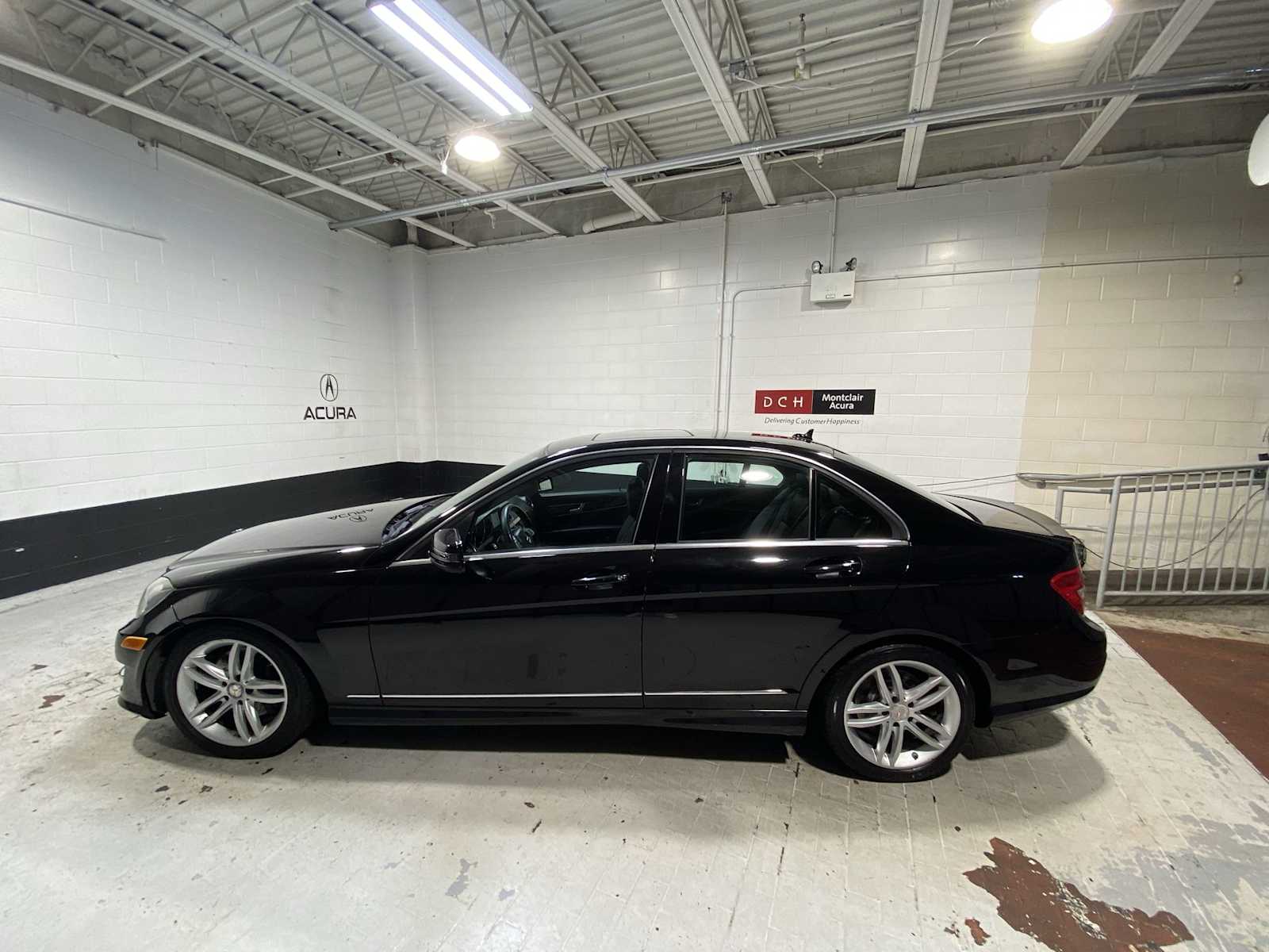 Thumbnail: 2013 Mercedes-Benz C-Class - 2
