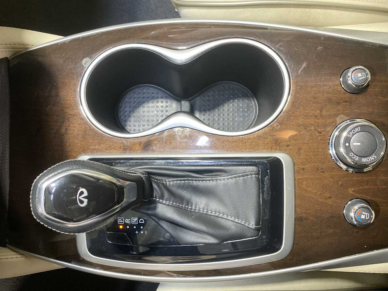 Thumbnail: 2017 INFINITI QX60 - 17