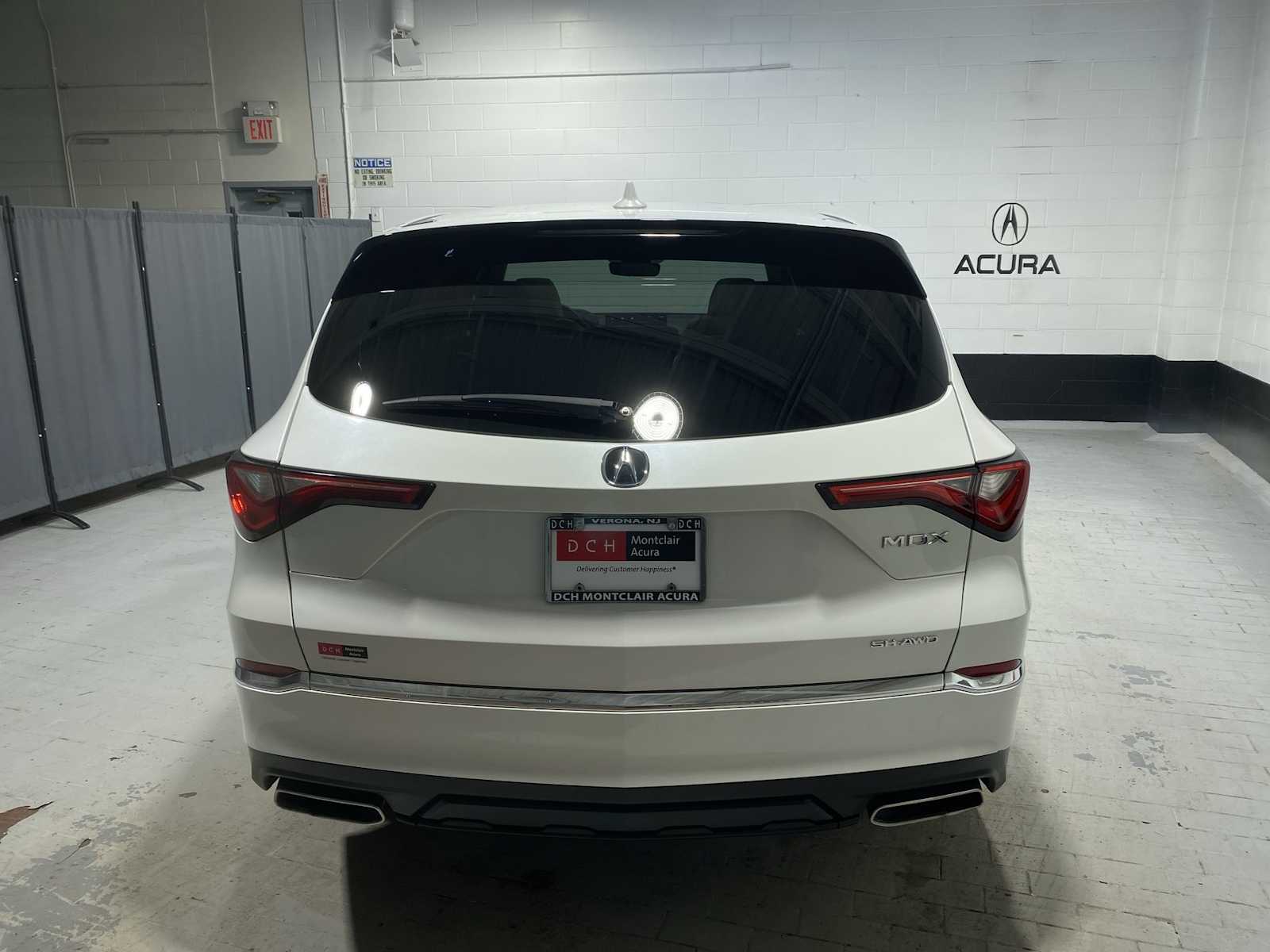 Thumbnail: 2023 Acura MDX - 5