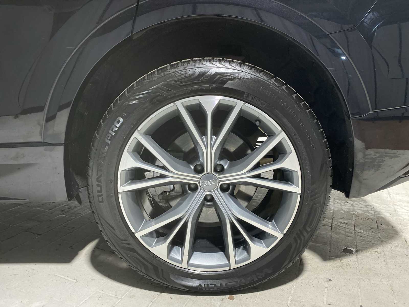 Thumbnail: 2020 Audi Q8 - 8