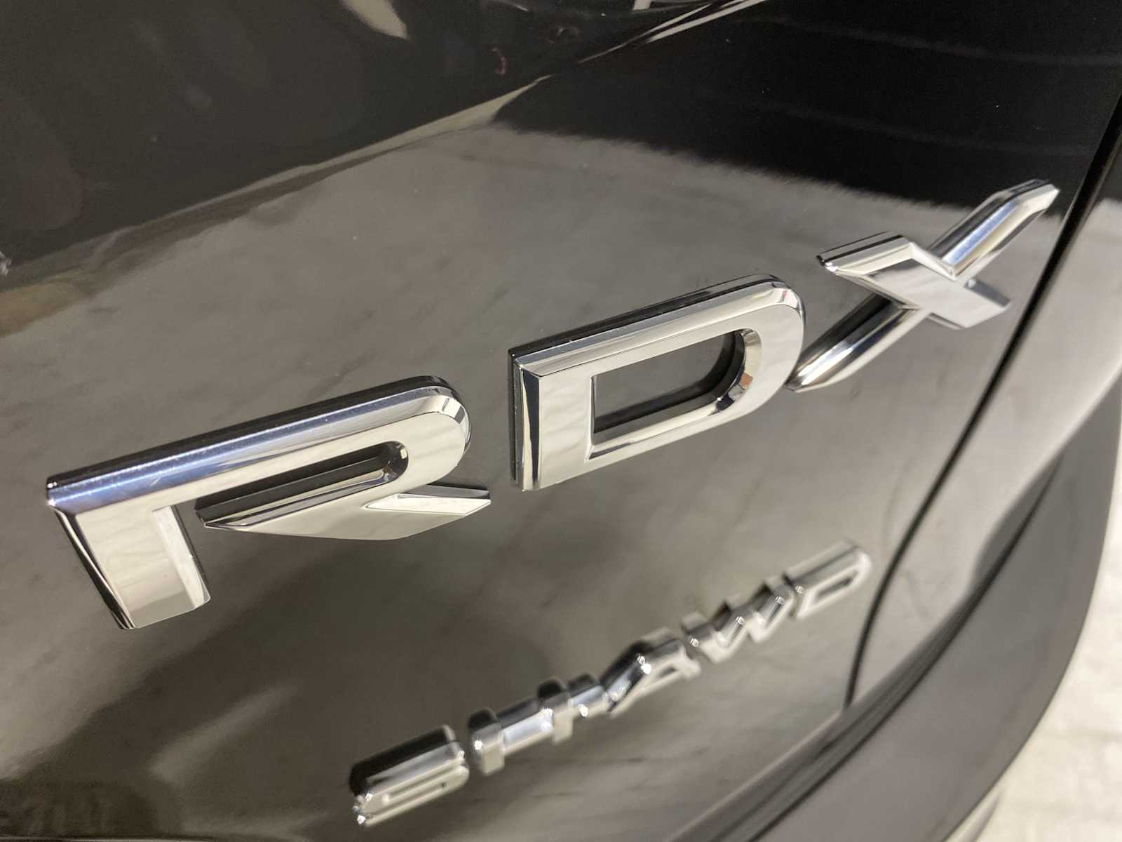 Thumbnail: 2025 Acura RDX - 7