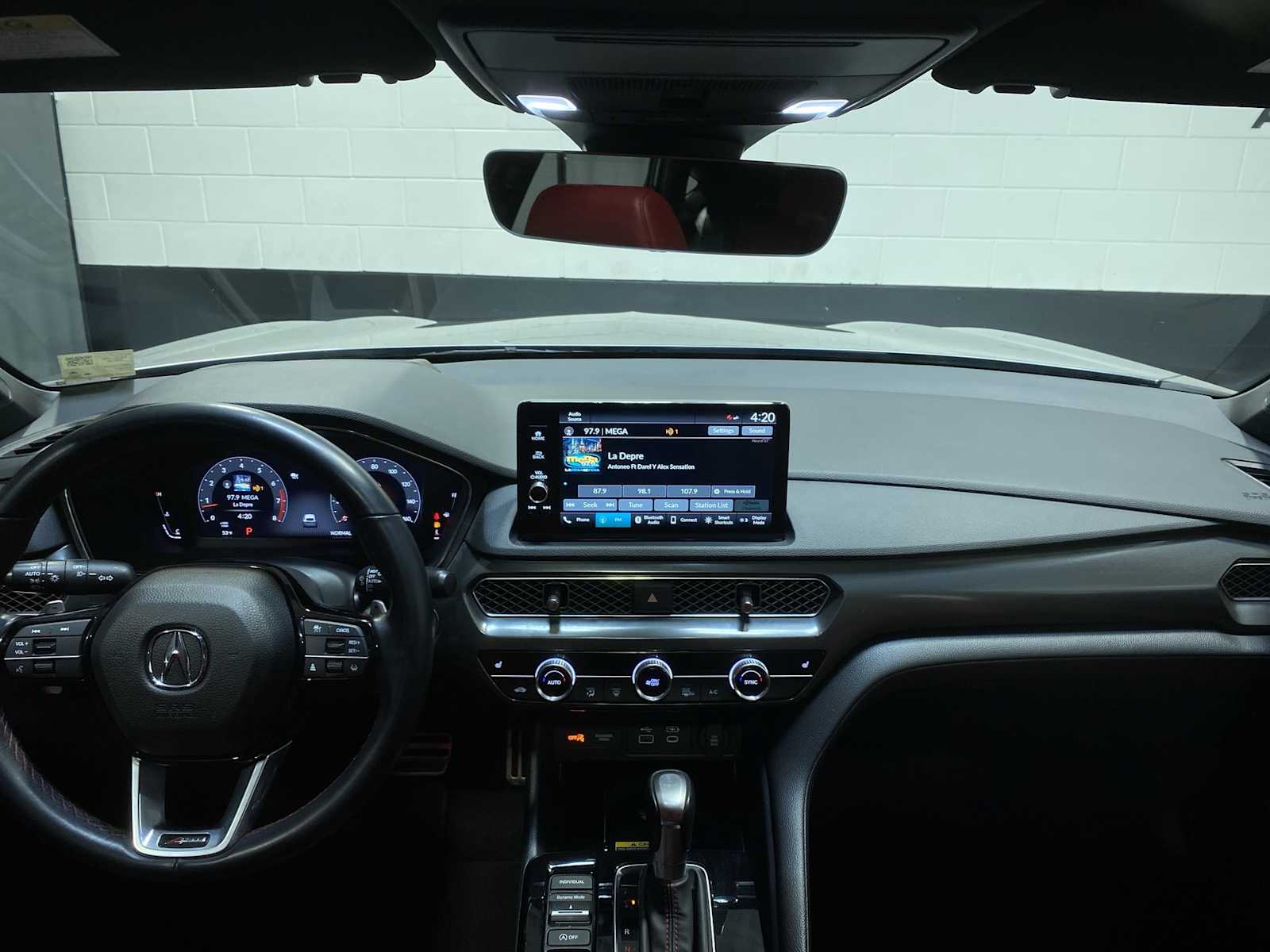 Thumbnail: 2023 Acura Integra - 10