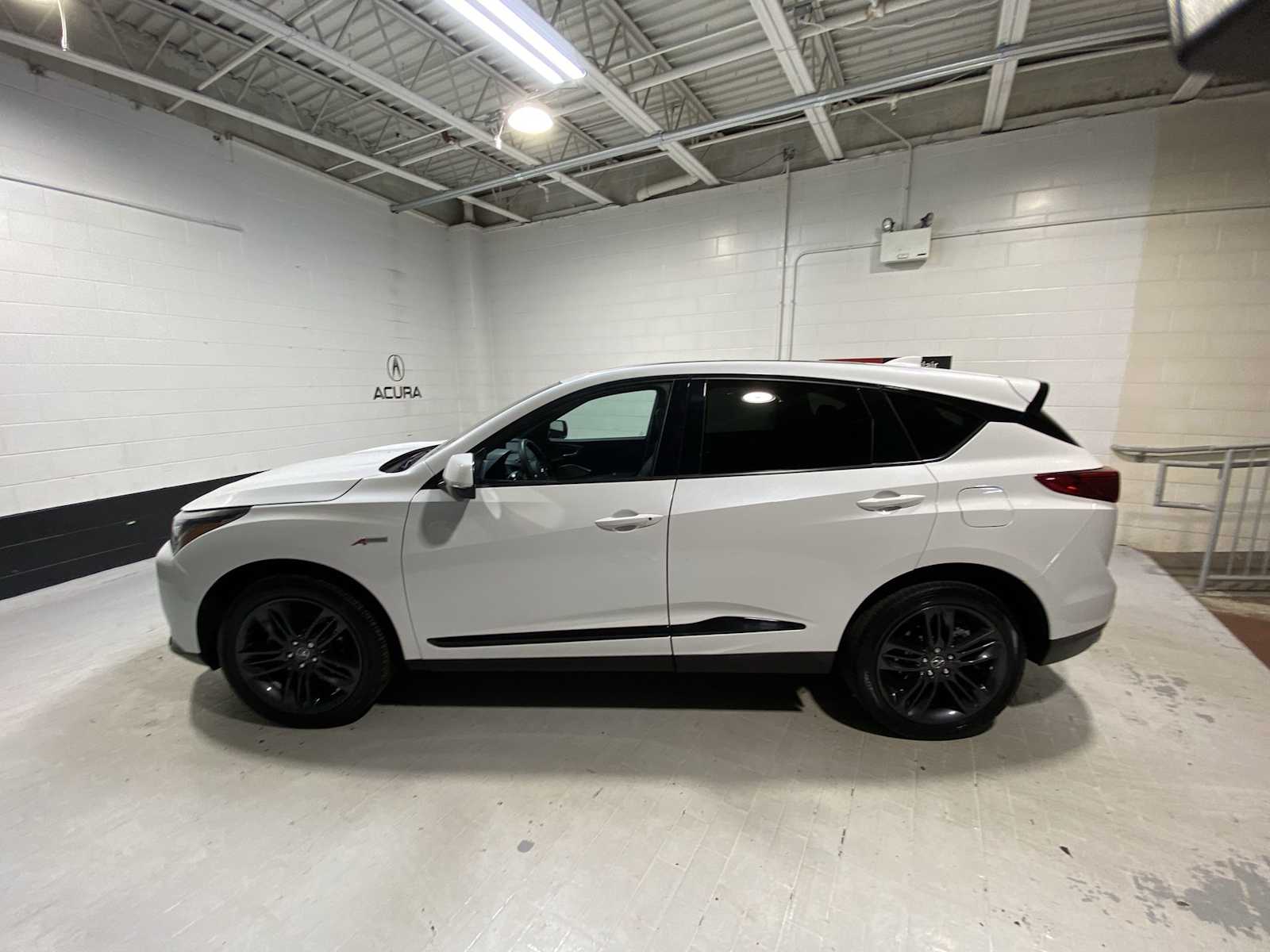 Thumbnail: 2022 Acura RDX - 3