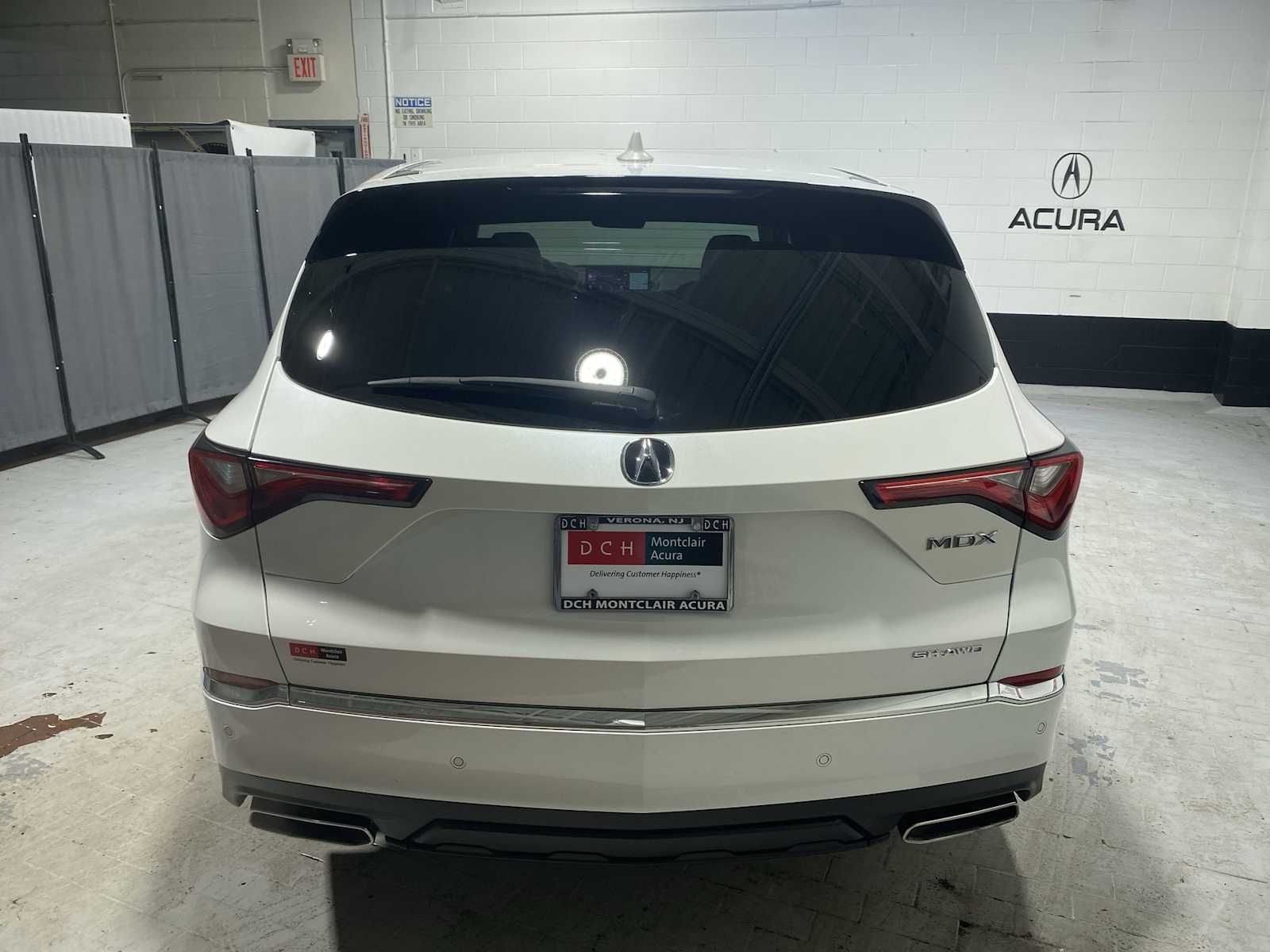 Thumbnail: 2023 Acura MDX - 5