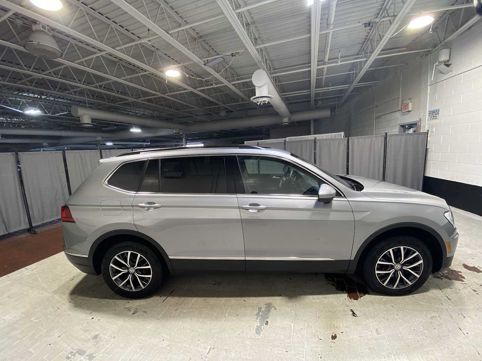 Thumbnail: 2020 Volkswagen Tiguan - 27