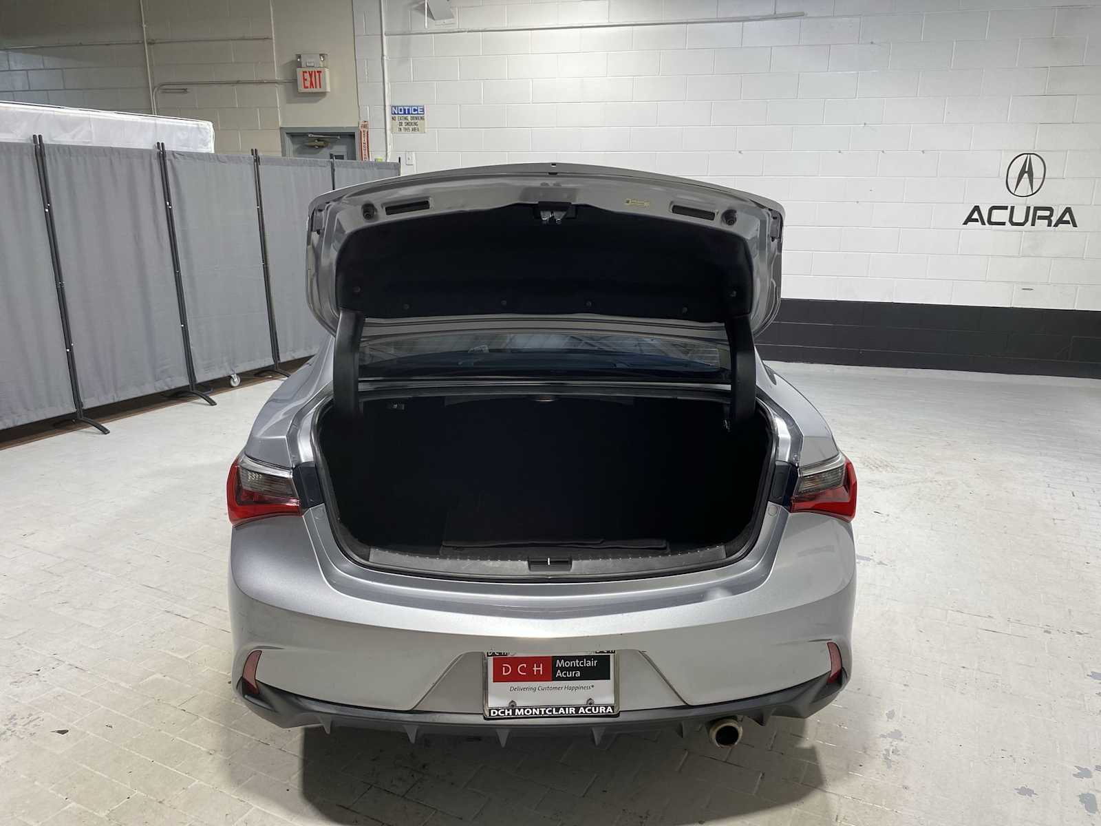 Thumbnail: 2020 Acura ILX - 19