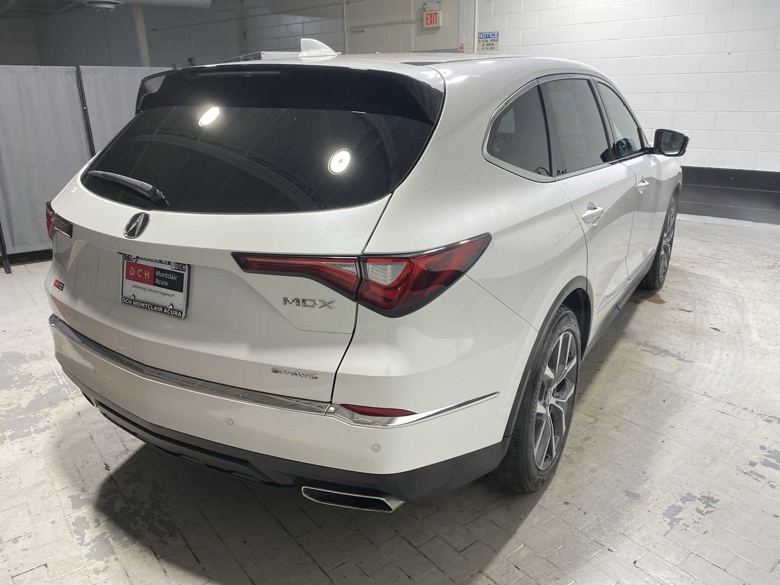 Thumbnail: 2023 Acura MDX - 26