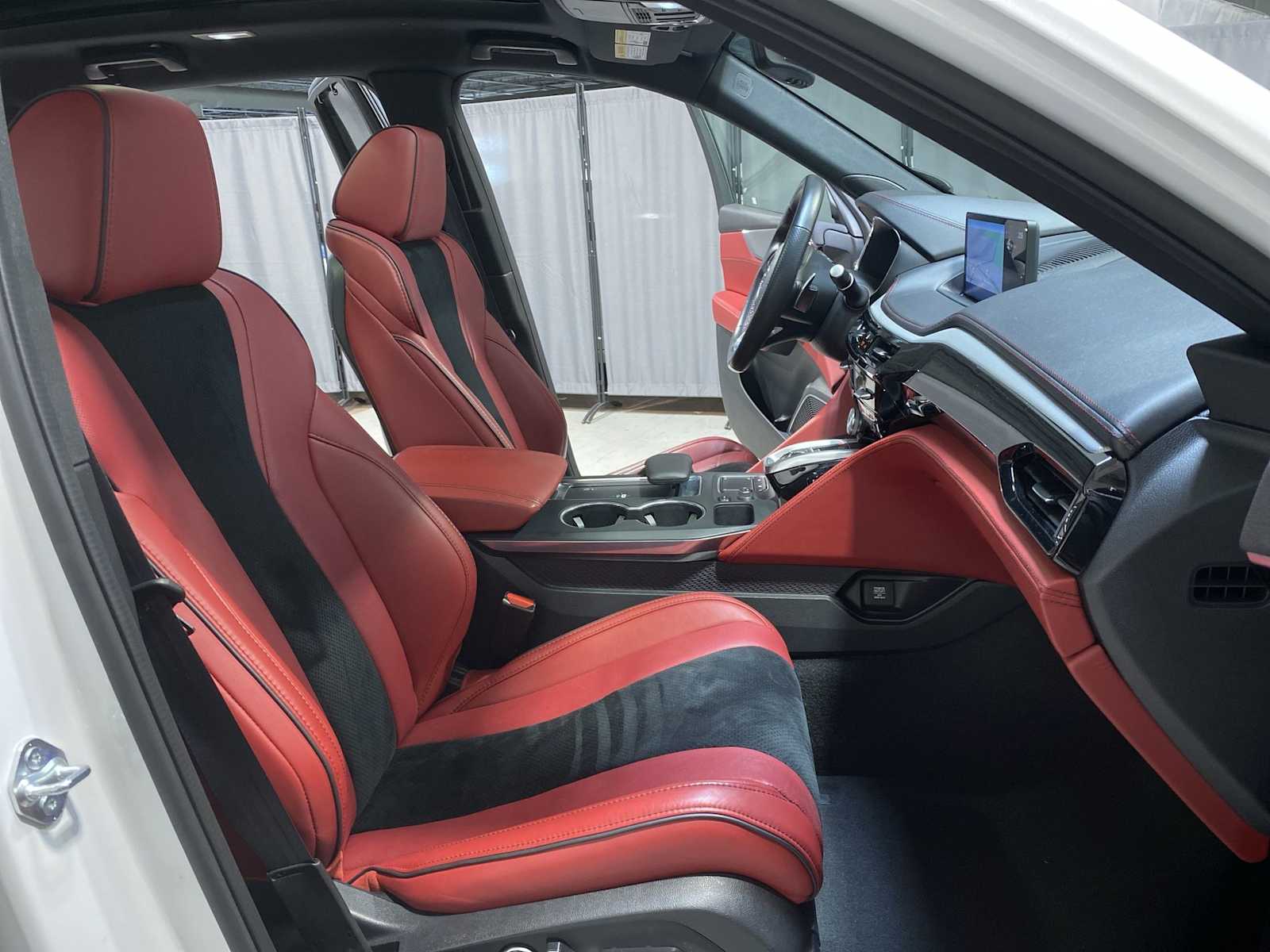 Thumbnail: 2023 Acura MDX - 14