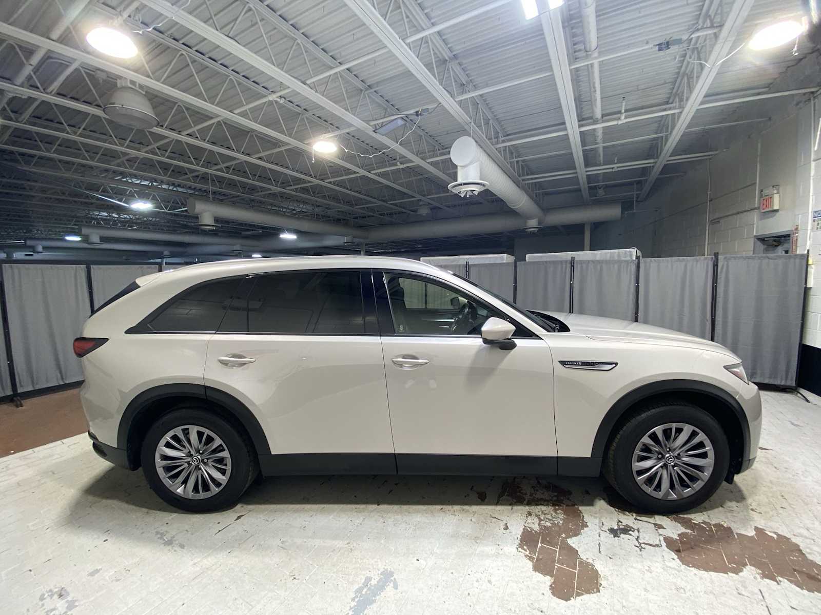 Thumbnail: 2025 Mazda CX-90 - 27