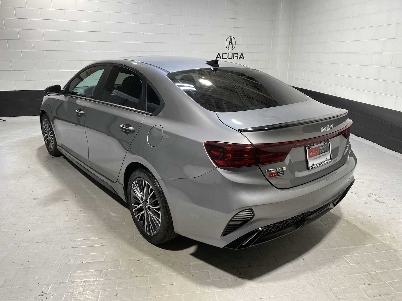 Thumbnail: 2023 Kia Forte - 4
