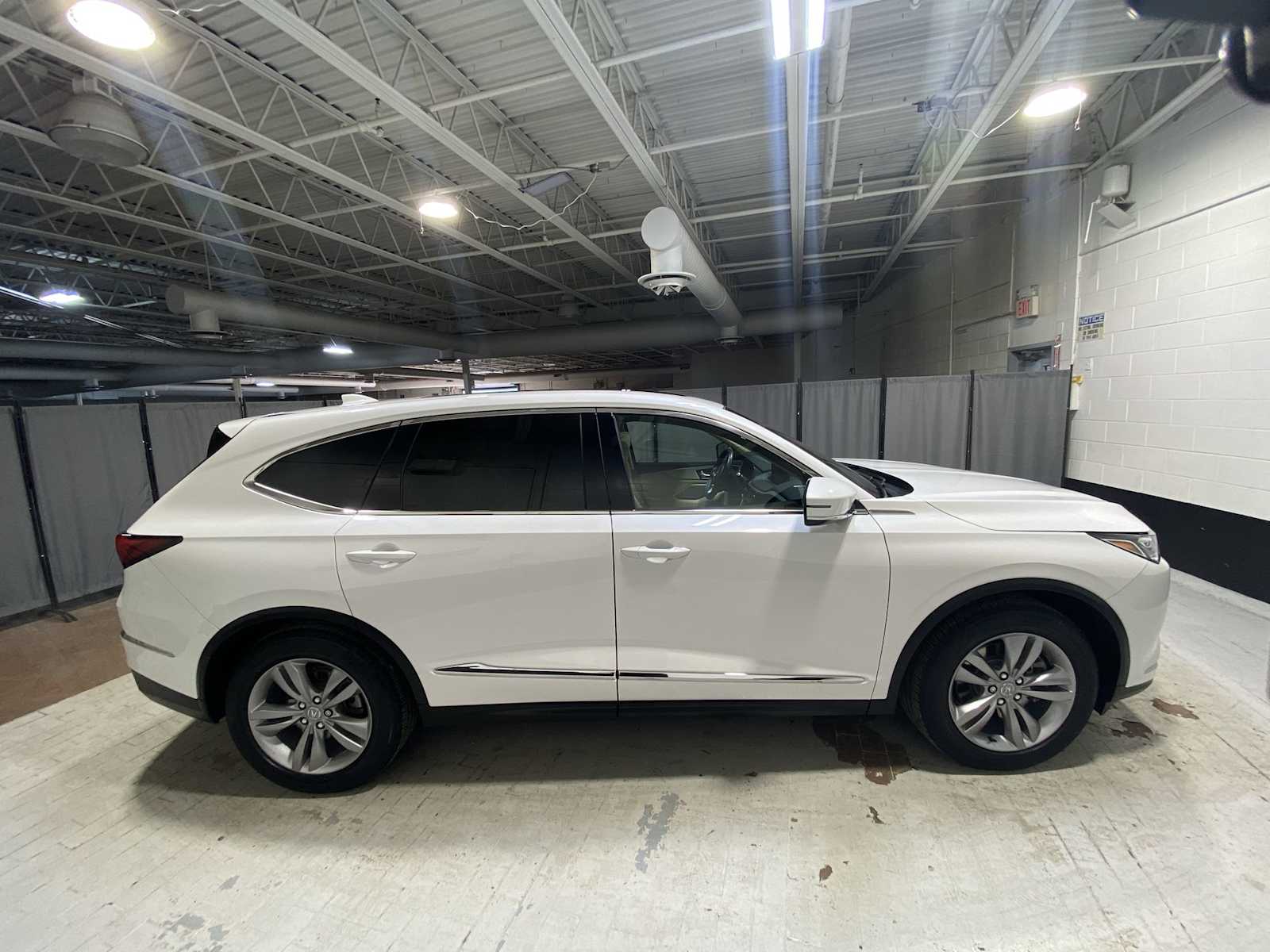 Thumbnail: 2023 Acura MDX - 27