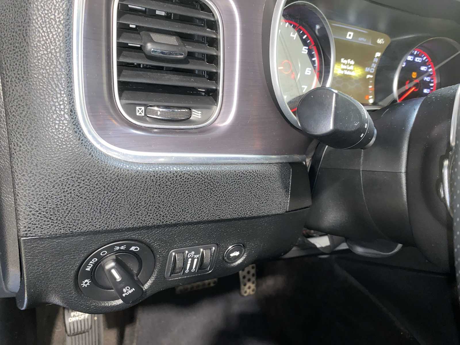 Thumbnail: 2018 Dodge Charger - 24