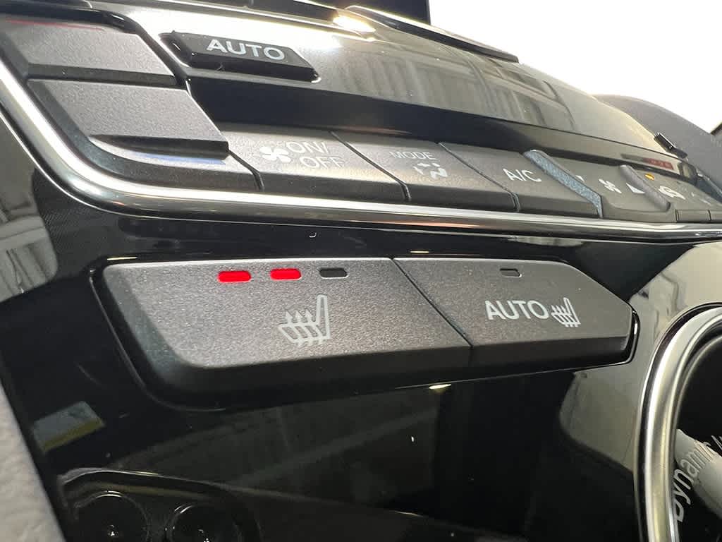 Thumbnail: 2026 Acura RDX - 19