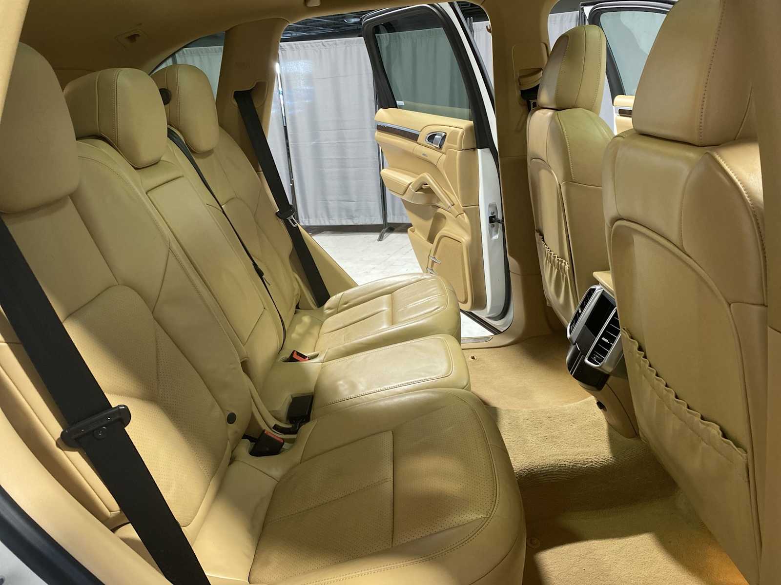 Thumbnail: 2014 Porsche Cayenne - 13