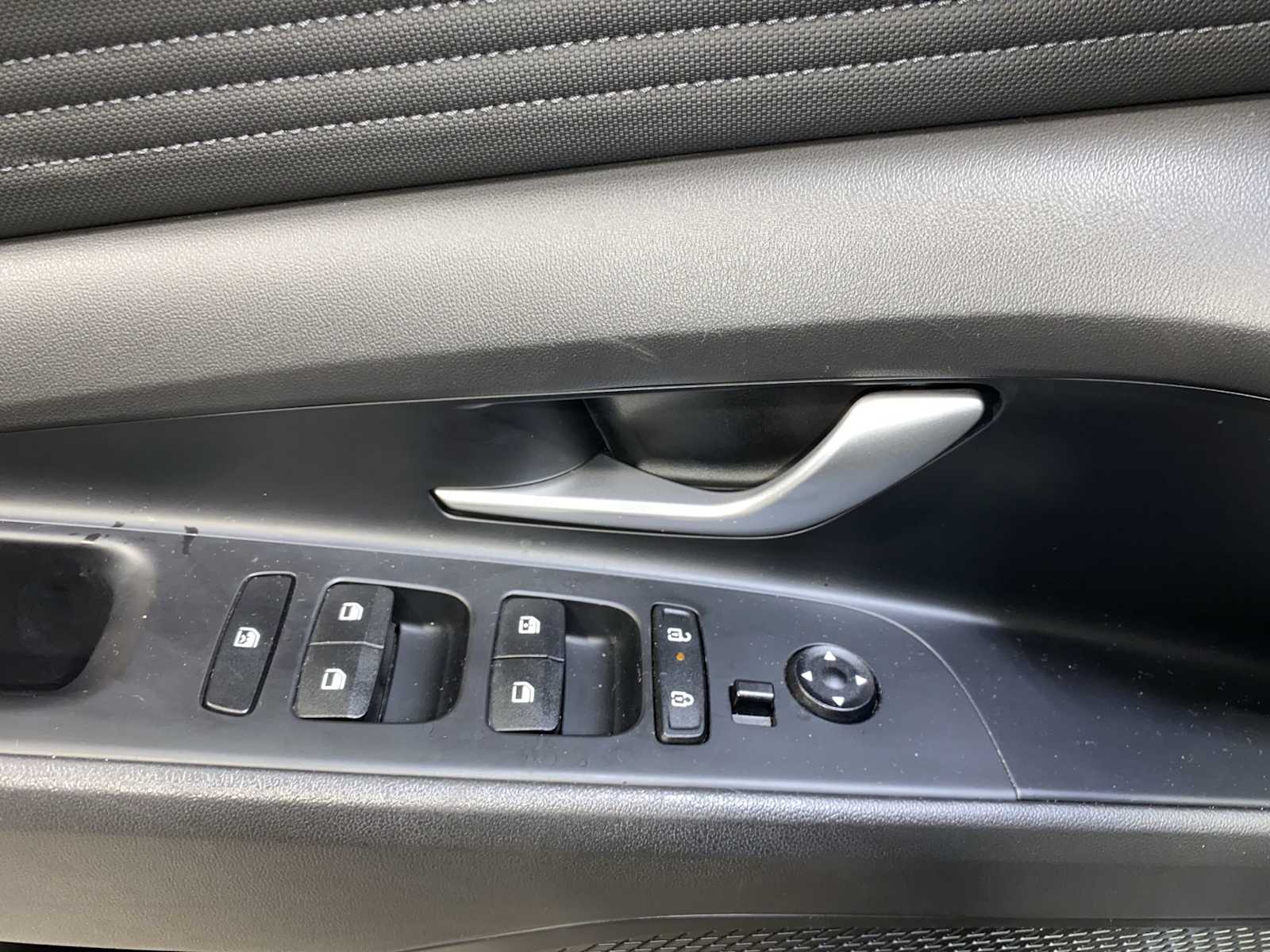 Thumbnail: 2024 Hyundai Elantra - 23