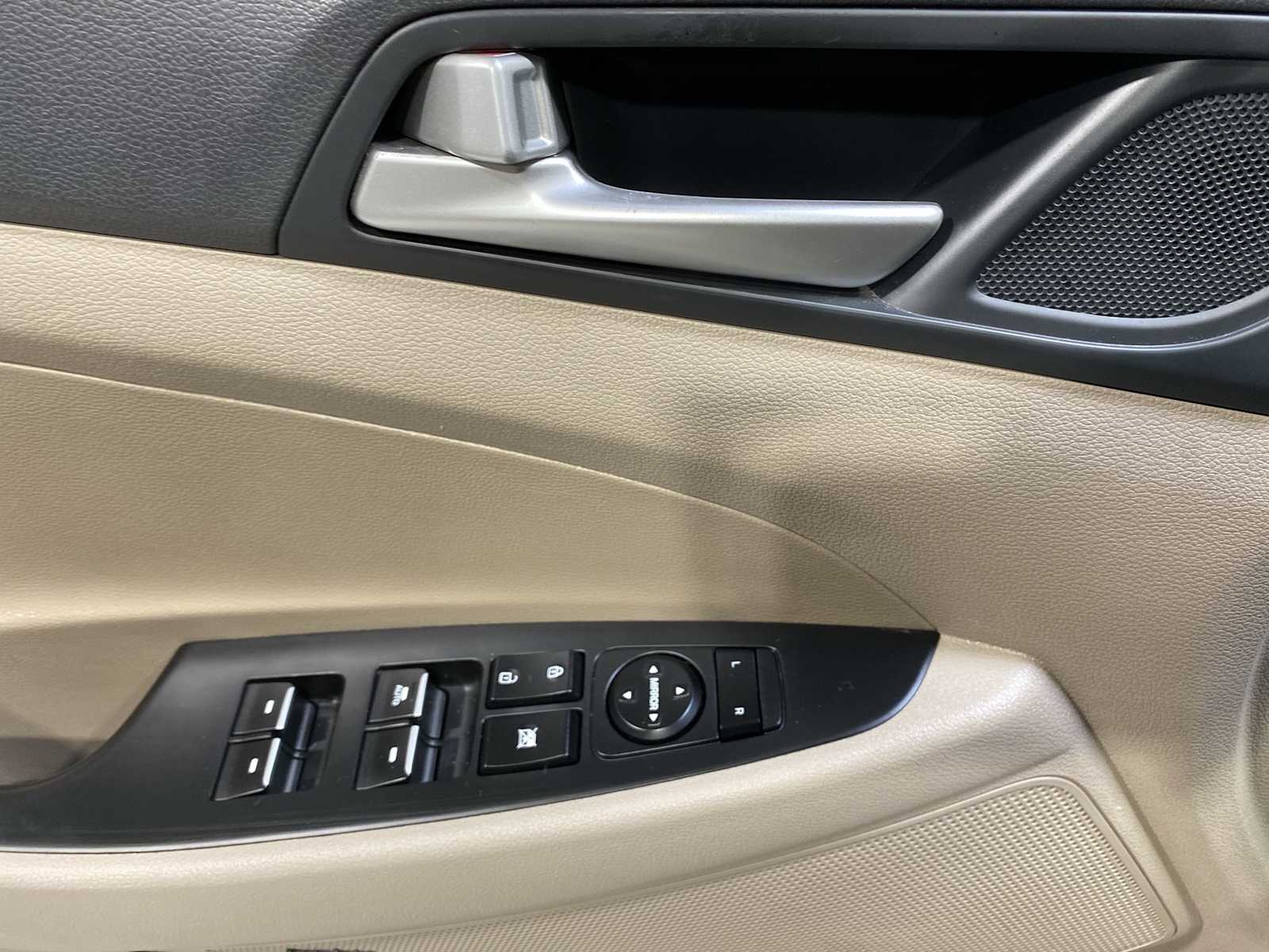 Thumbnail: 2020 Hyundai Tucson - 23