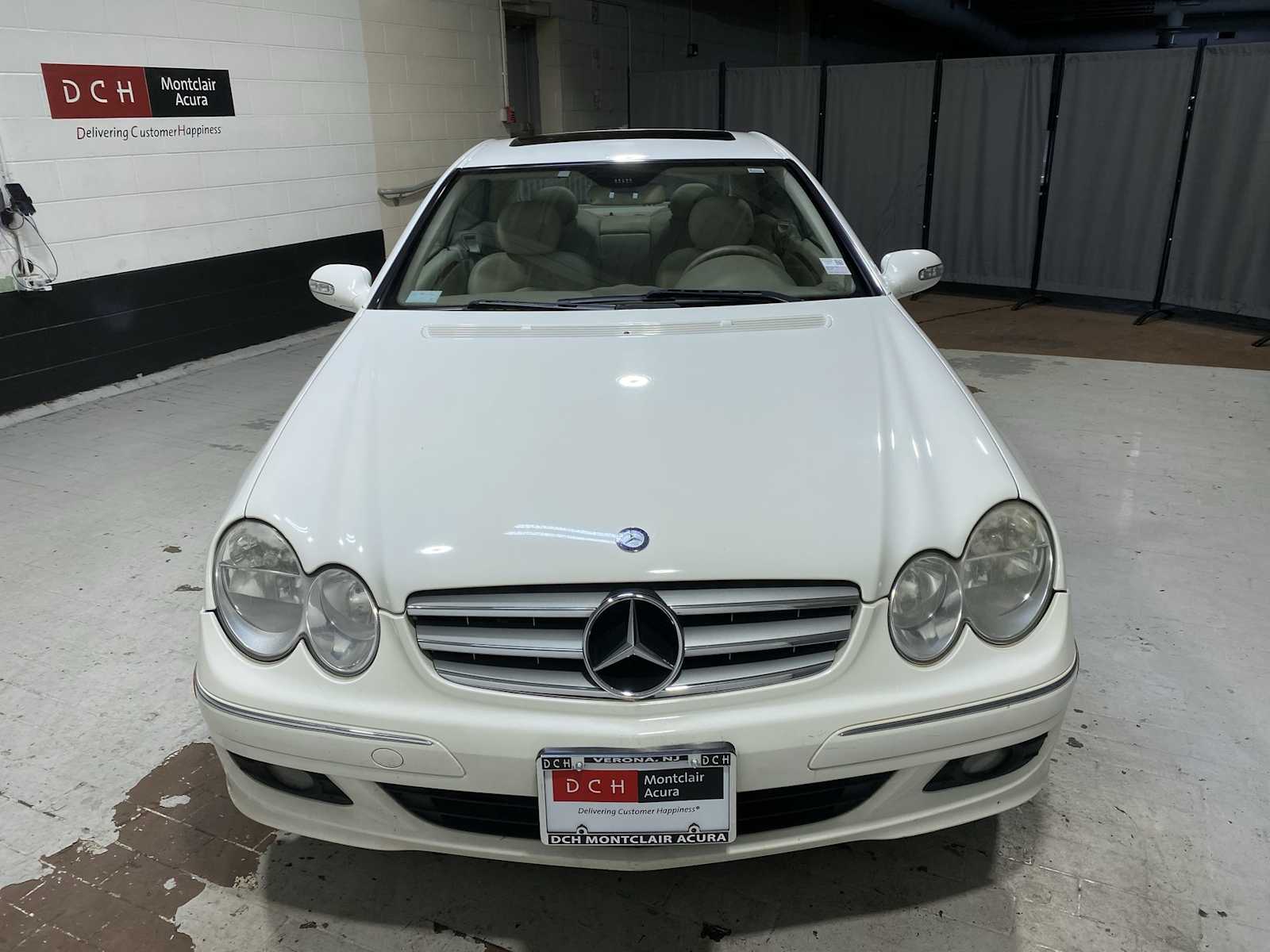 Thumbnail: 2006 Mercedes-Benz CLK - 6