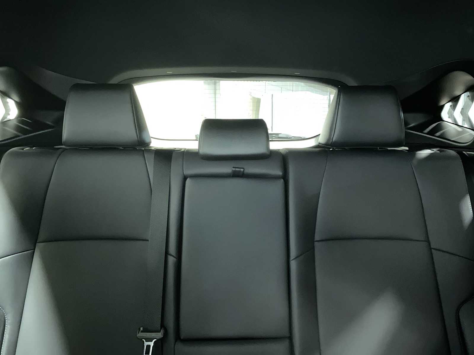 Thumbnail: 2022 Toyota Venza - 22