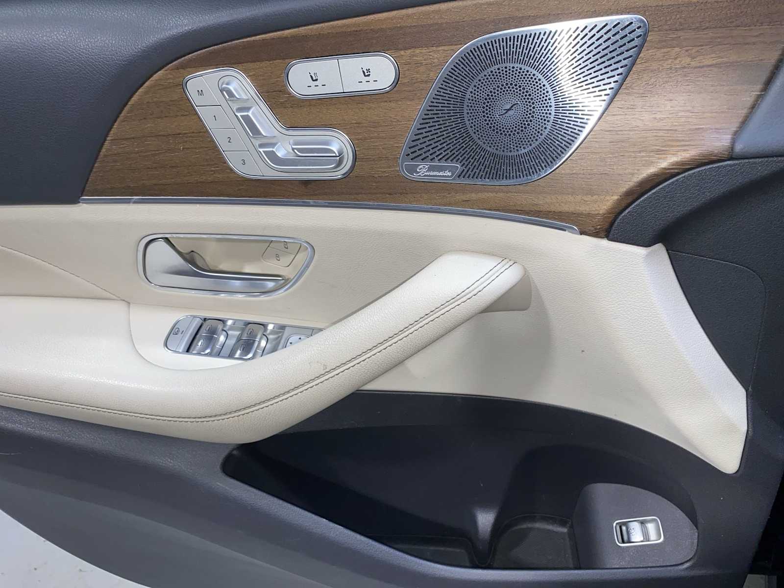 Thumbnail: 2020 Mercedes-Benz GLE - 23