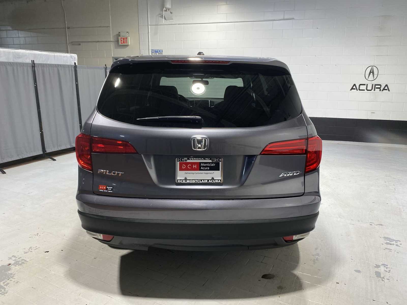Thumbnail: 2017 Honda Pilot - 5
