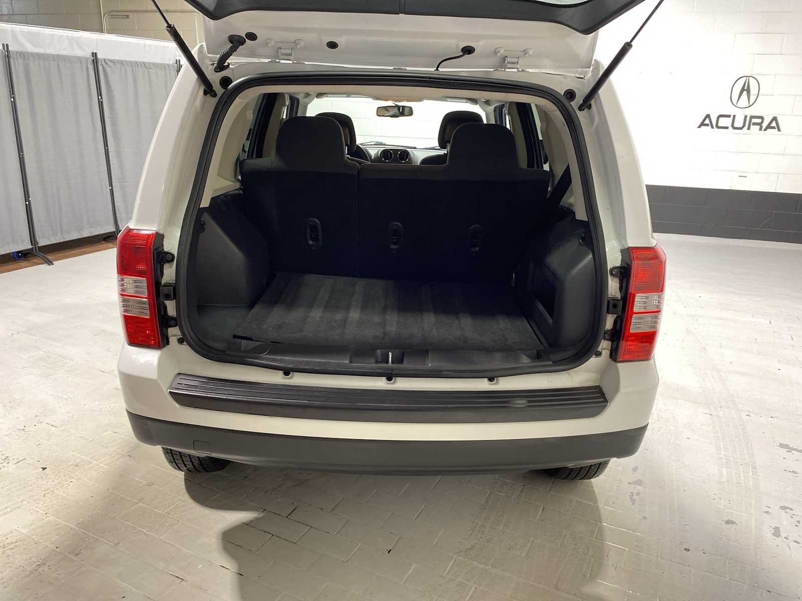 2012 Jeep Patriot Latitude 19