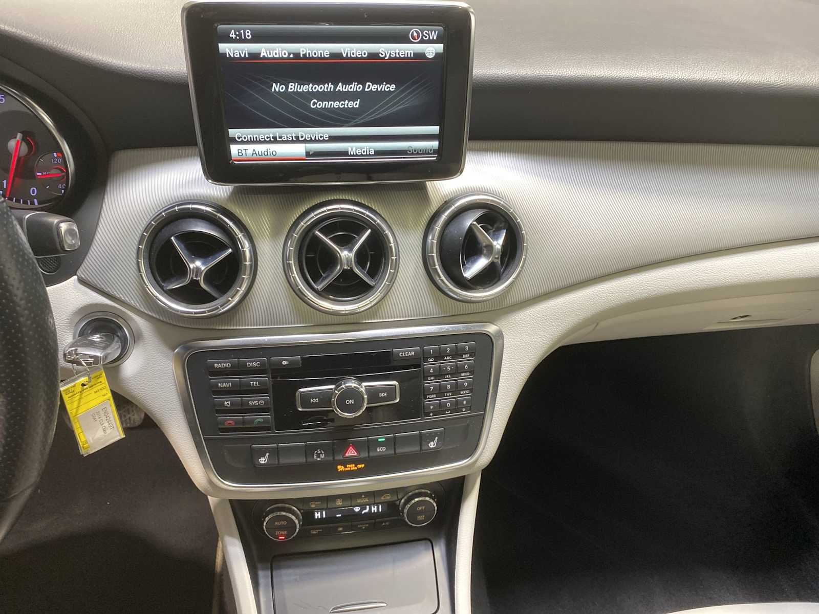 Thumbnail: 2014 Mercedes-Benz CLA - 16