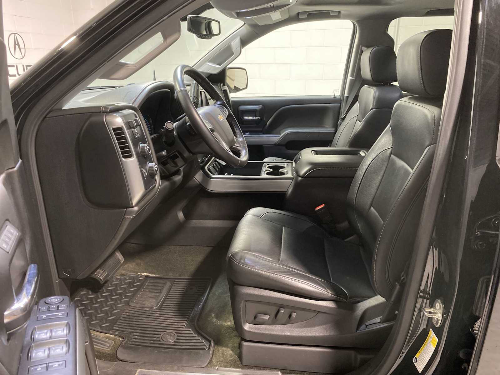 Thumbnail: 2018 Chevrolet Silverado 1500 - 2