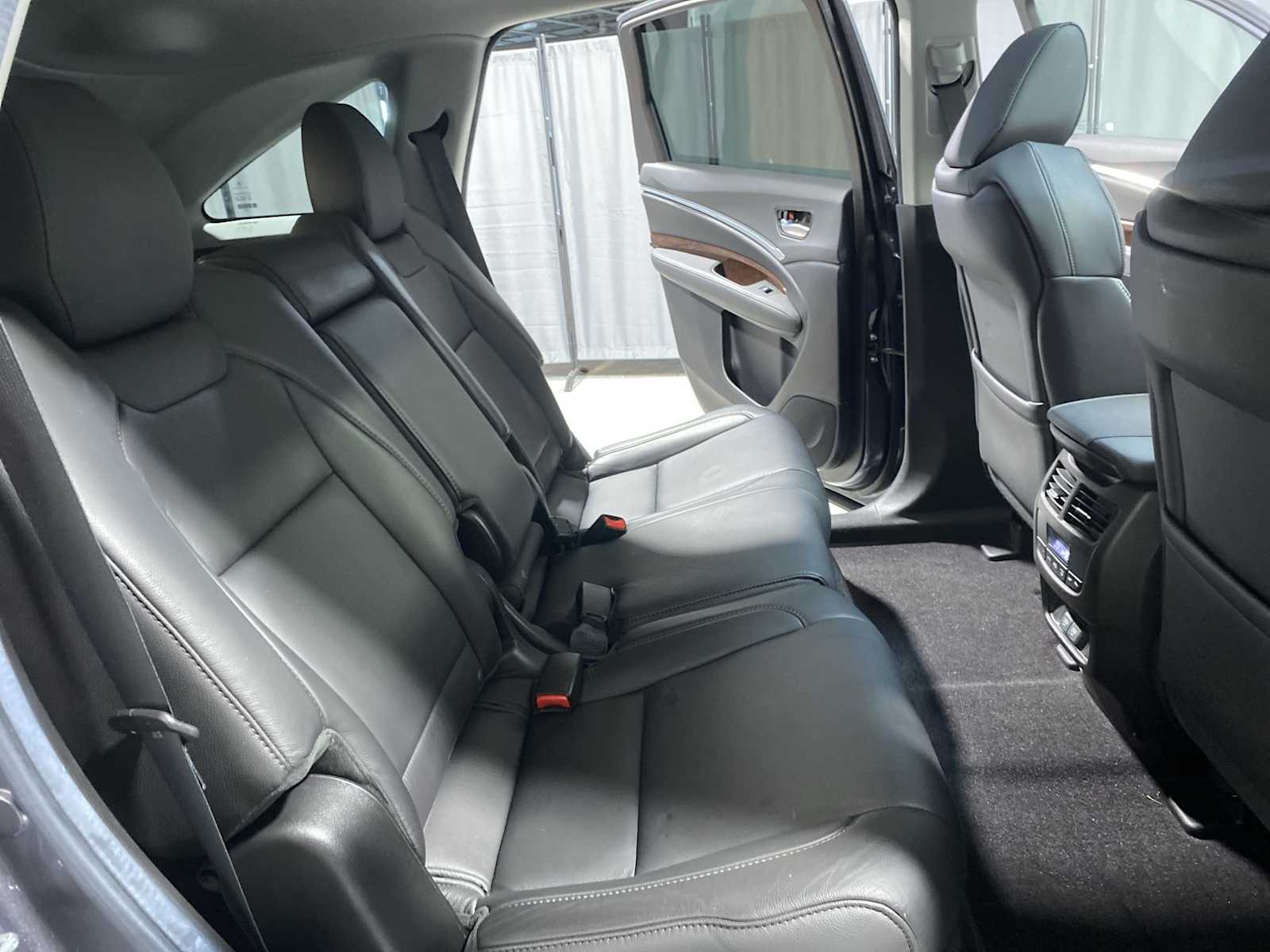 Thumbnail: 2019 Acura MDX - 13