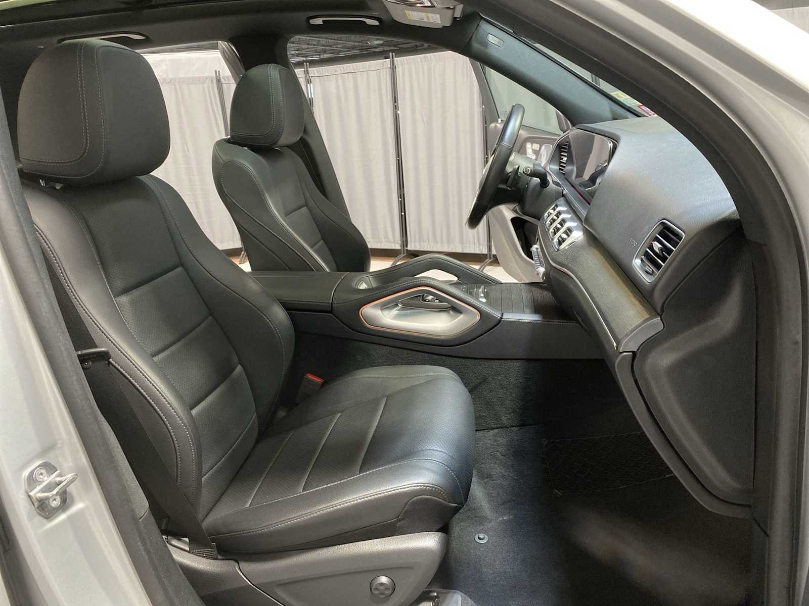 Thumbnail: 2020 Mercedes-Benz GLE - 14