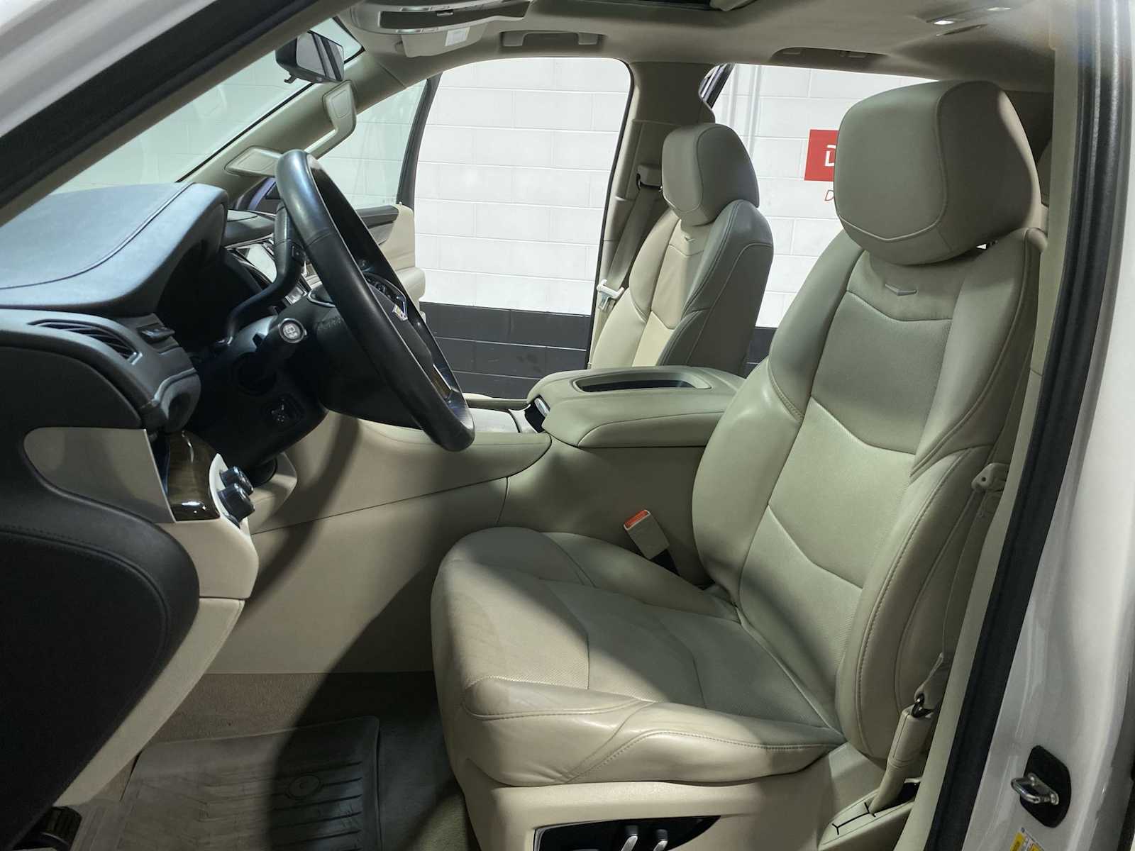 Thumbnail: 2020 Cadillac Escalade - 11