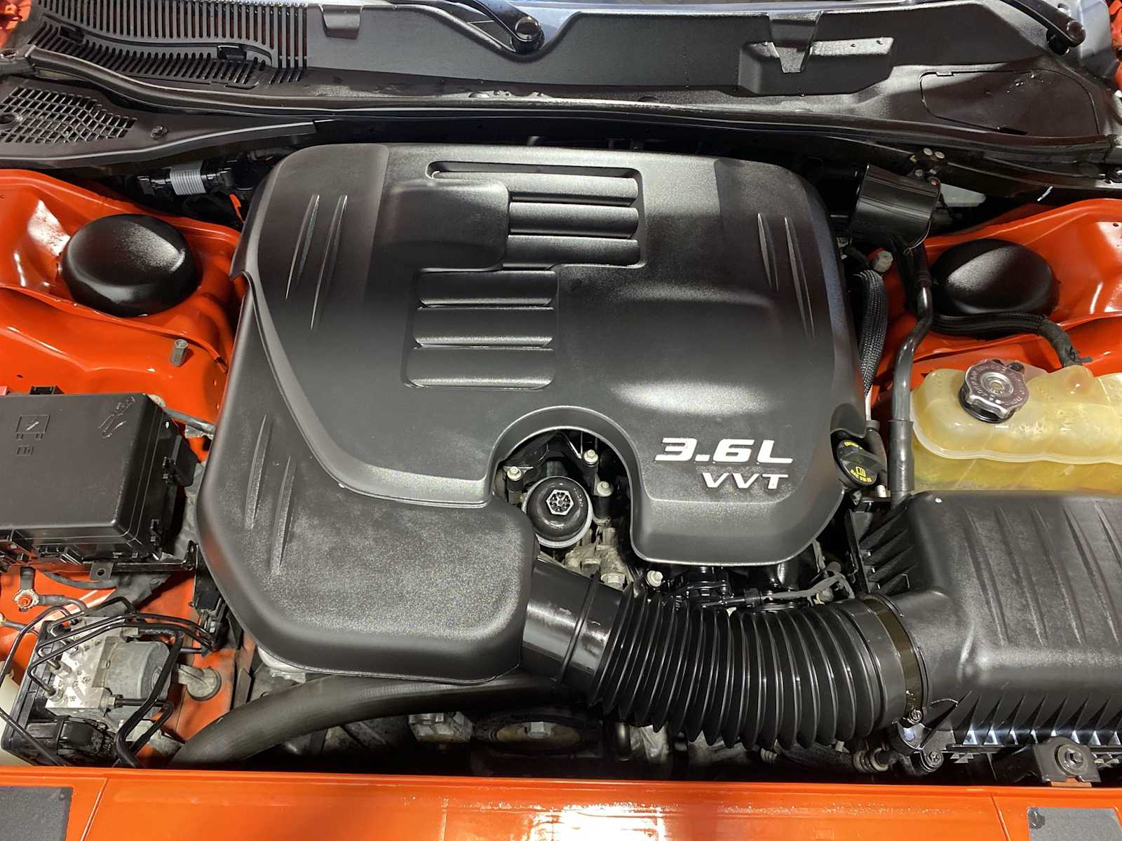 2017 Dodge Challenger SXT 9