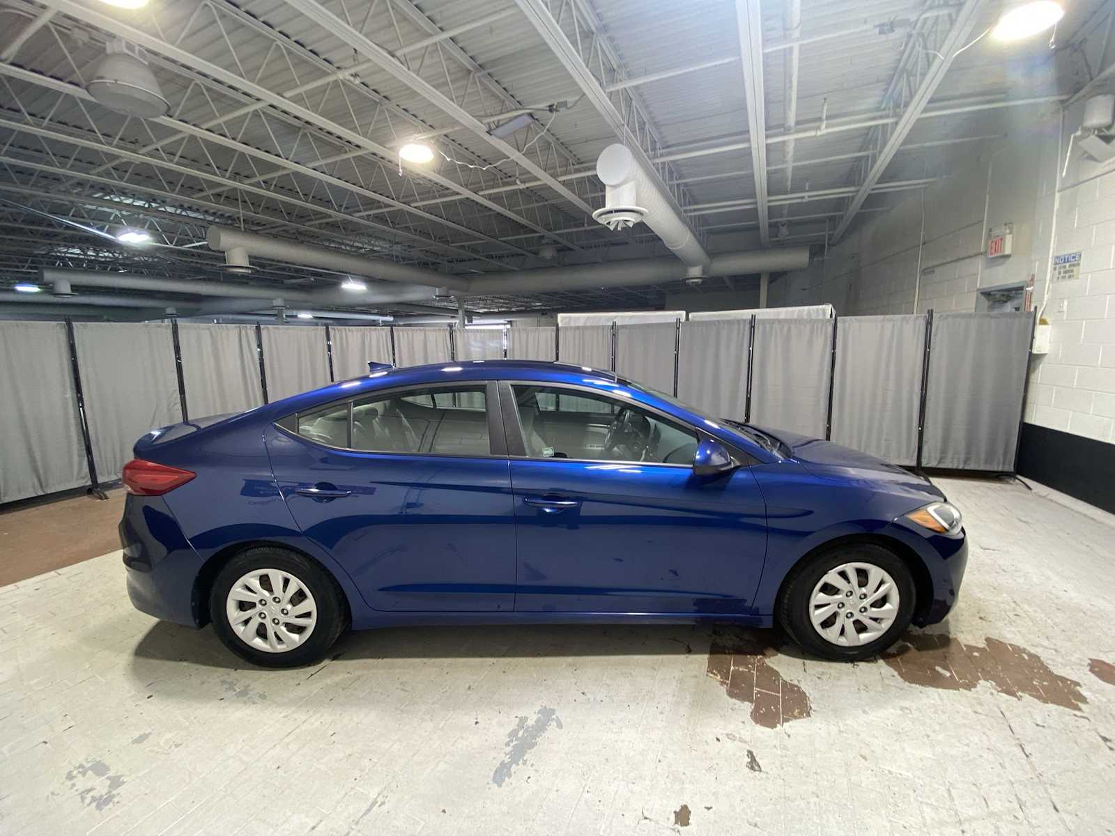 Thumbnail: 2017 Hyundai Elantra - 27