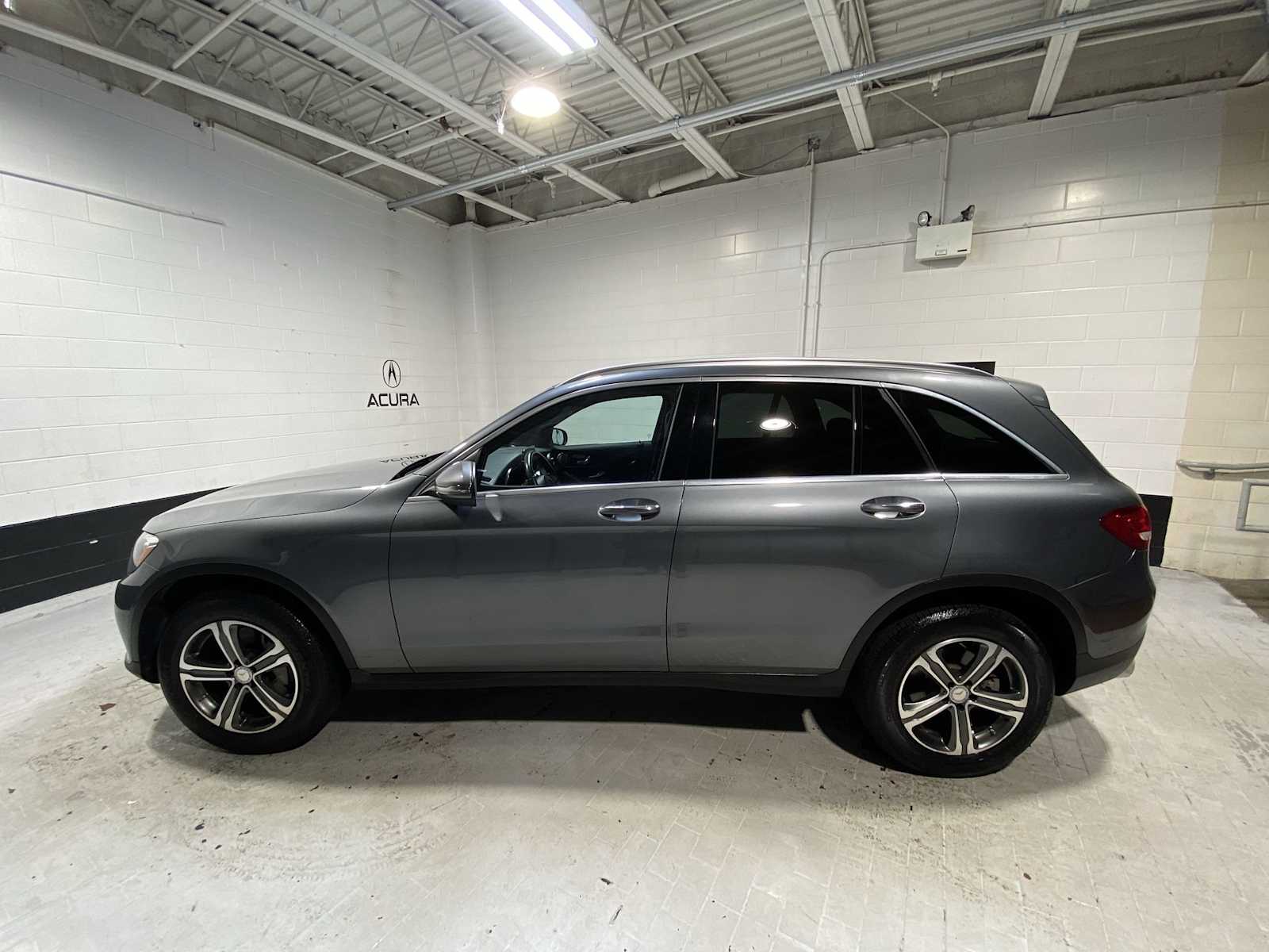 Thumbnail: 2017 Mercedes-Benz GLC - 3