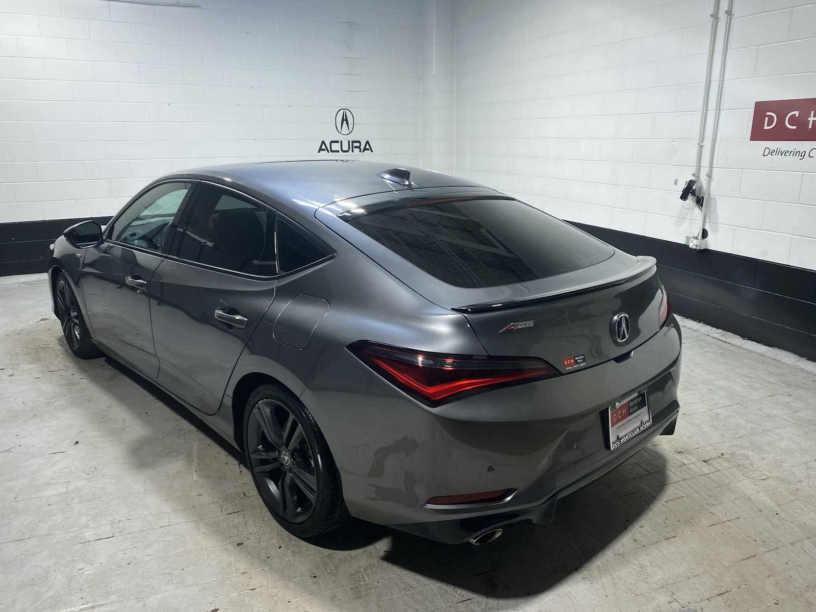 Thumbnail: 2023 Acura Integra - 4