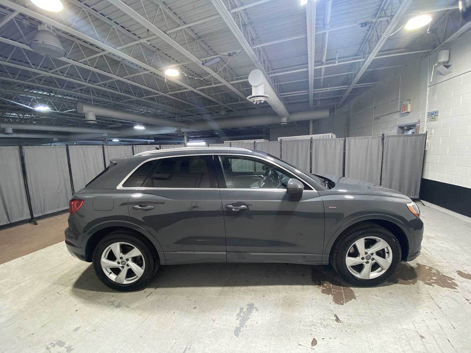 Thumbnail: 2019 Audi Q3 - 26