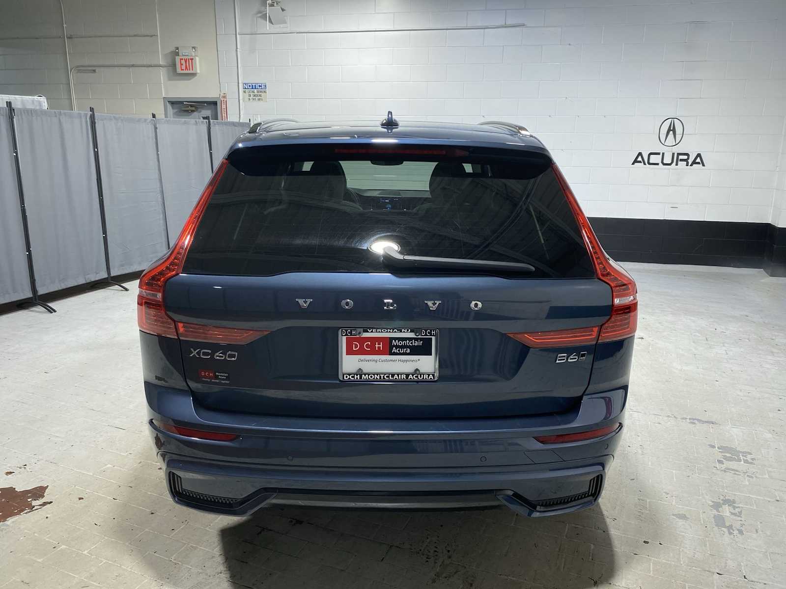 Thumbnail: 2023 Volvo XC60 - 5