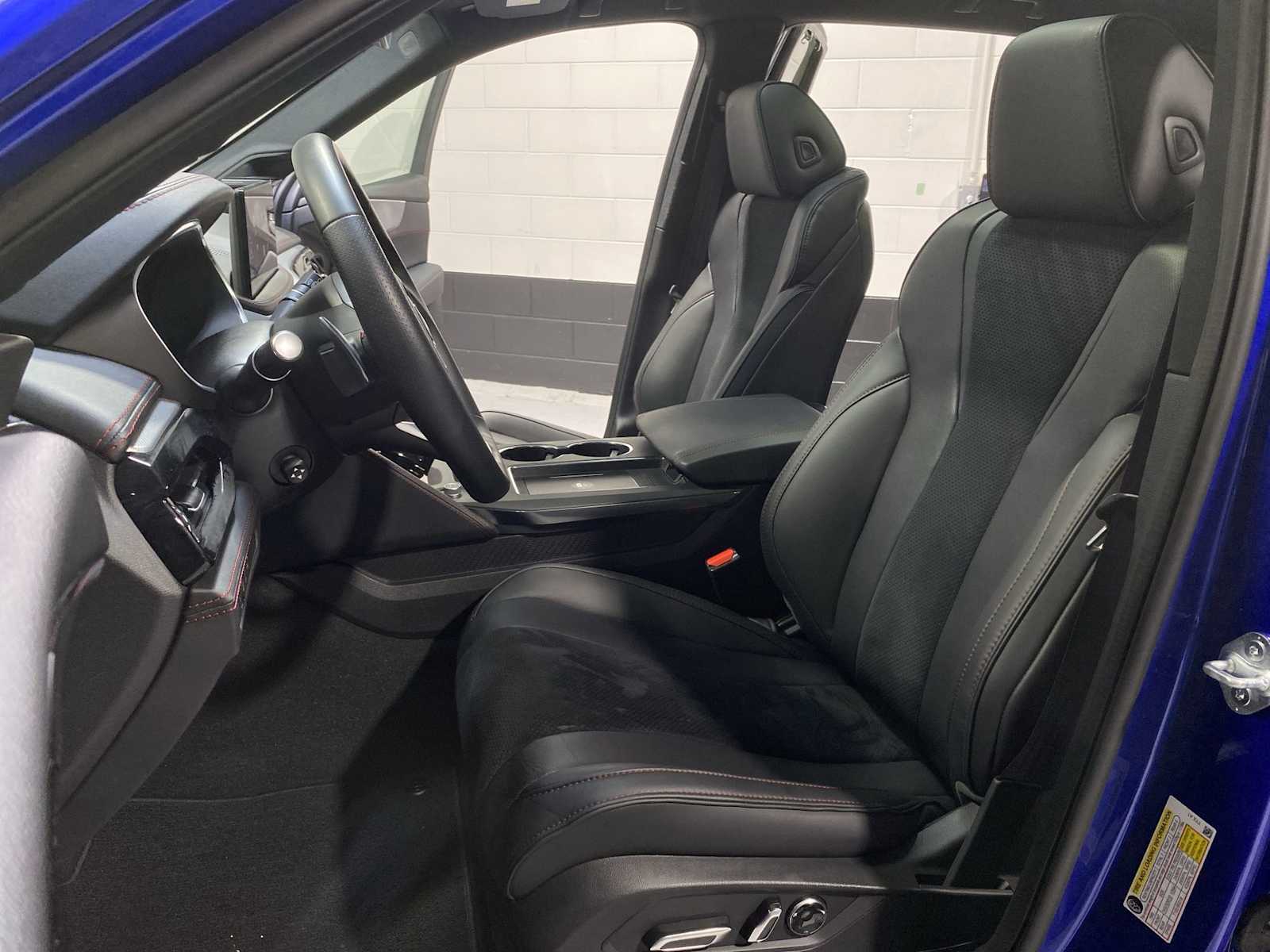 Thumbnail: 2025 Acura MDX - 11