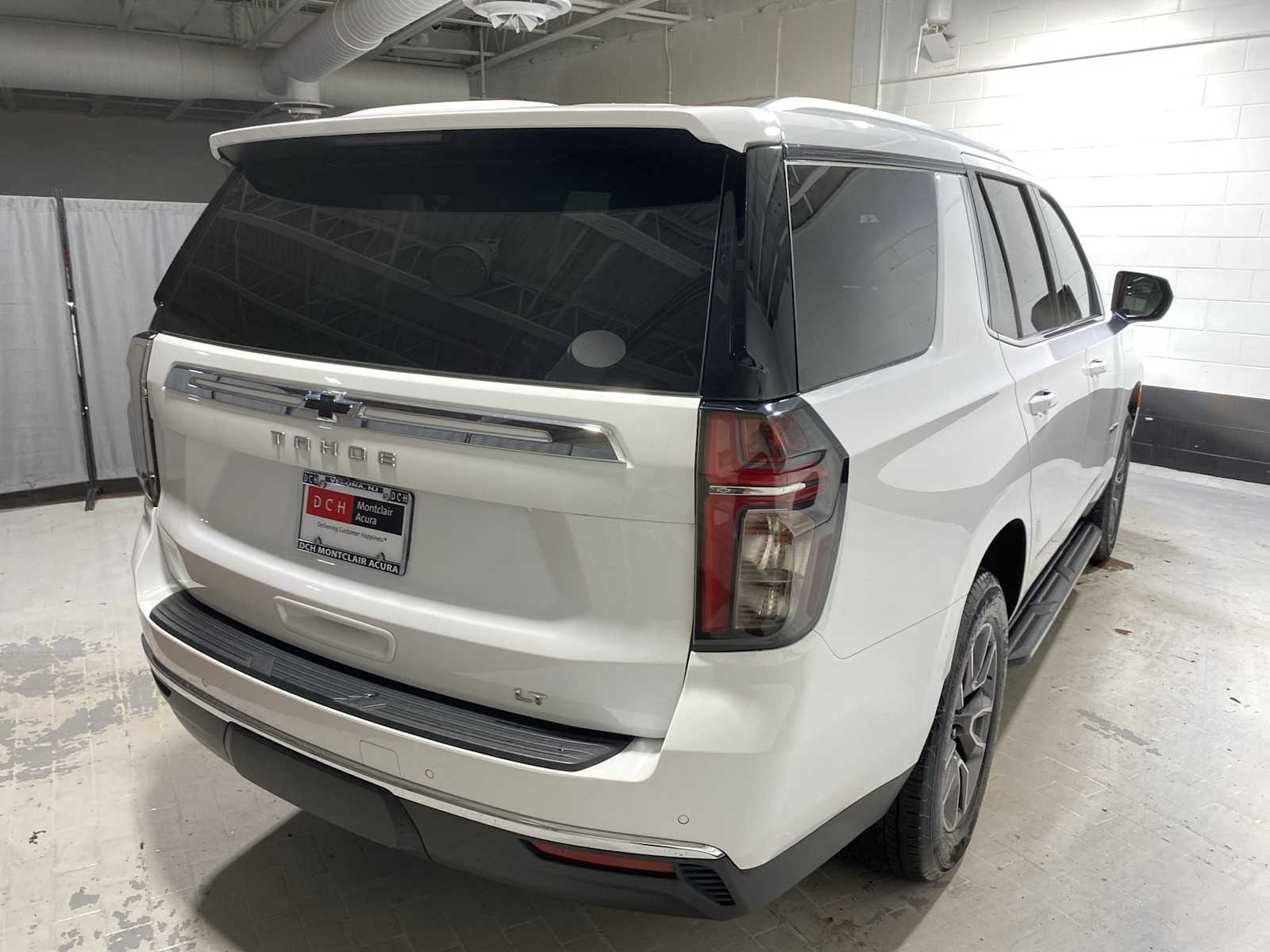 Thumbnail: 2023 Chevrolet Tahoe - 26