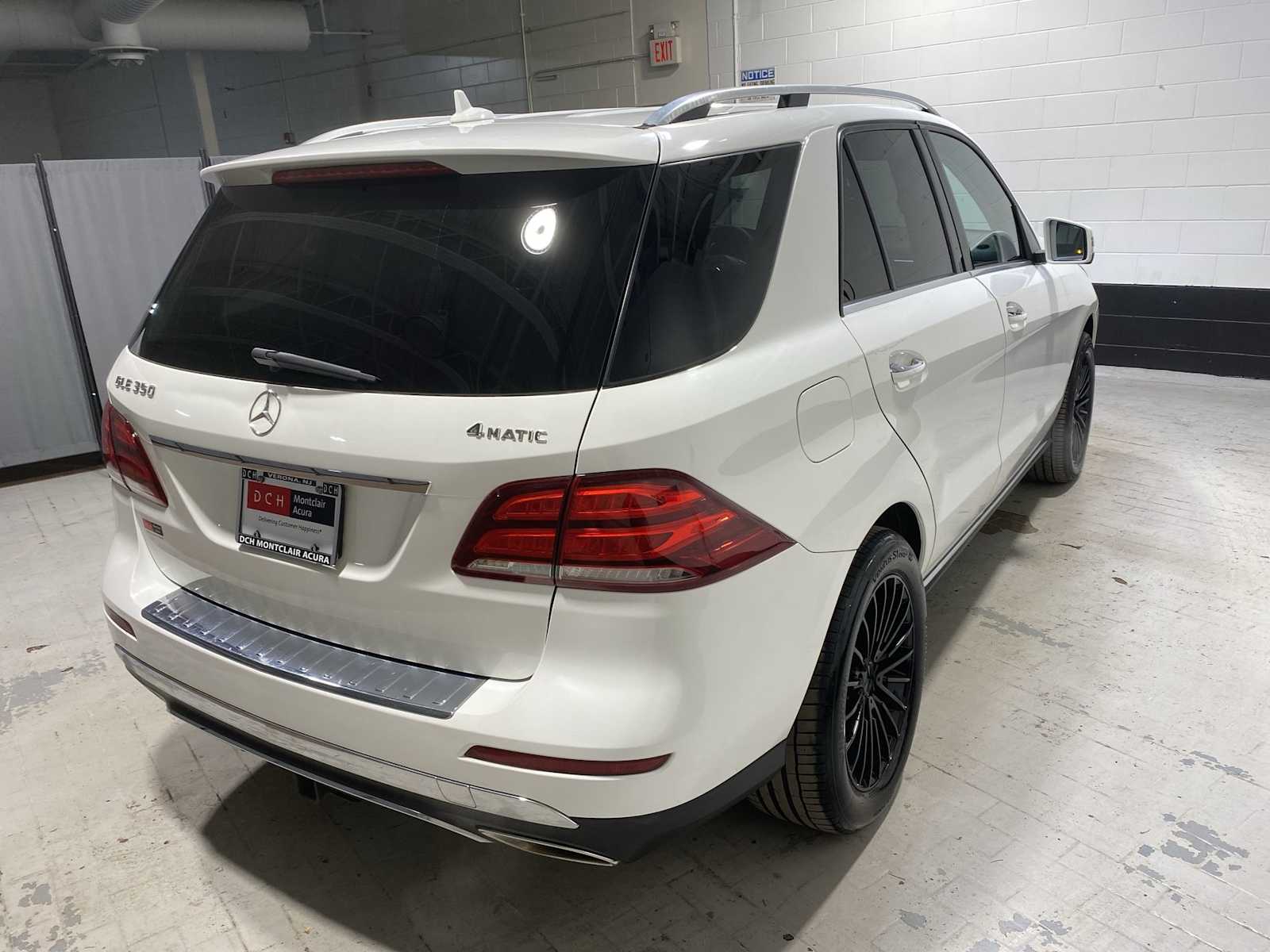 Thumbnail: 2016 Mercedes-Benz GLE - 26