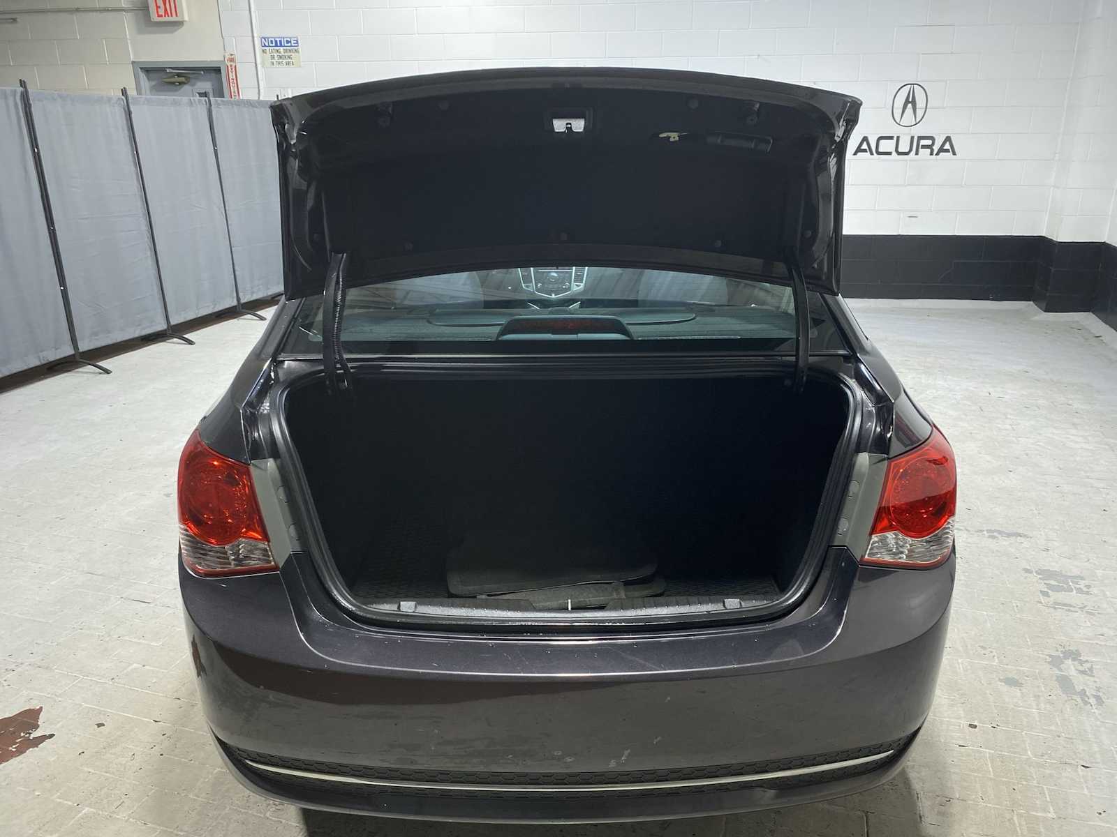 Thumbnail: 2016 Chevrolet Cruze - 19