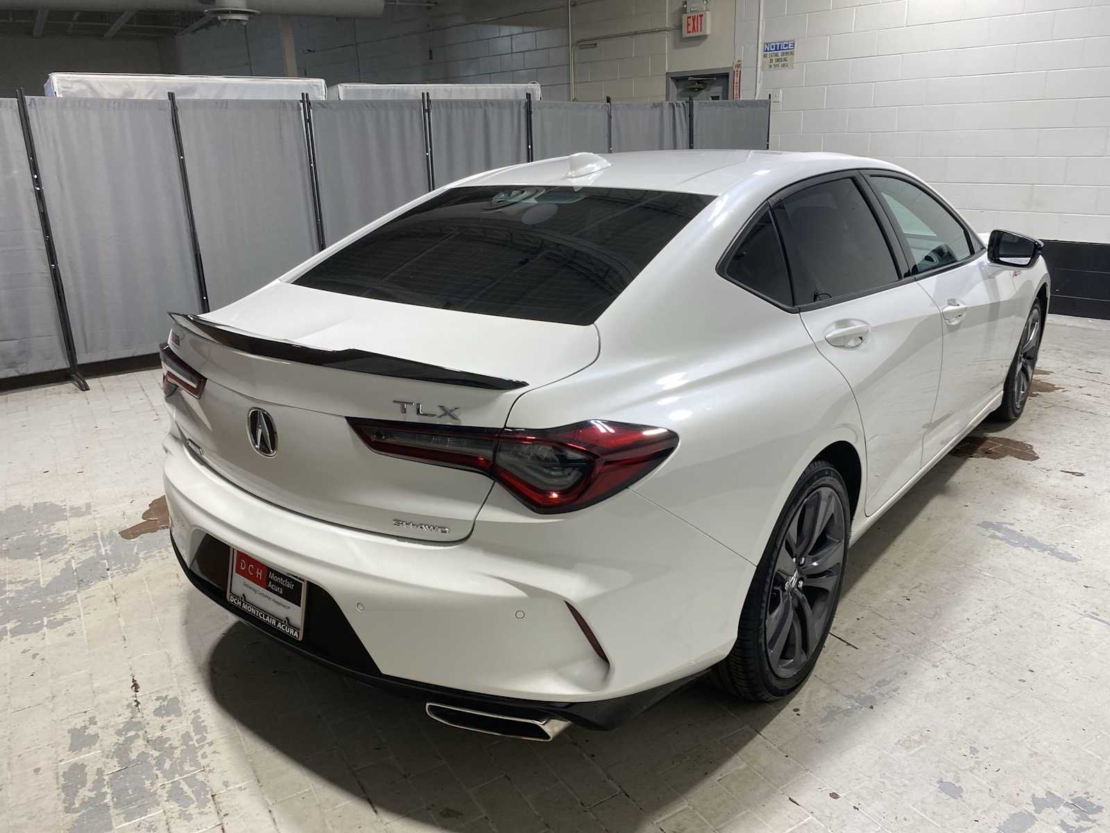 Thumbnail: 2023 Acura TLX - 26