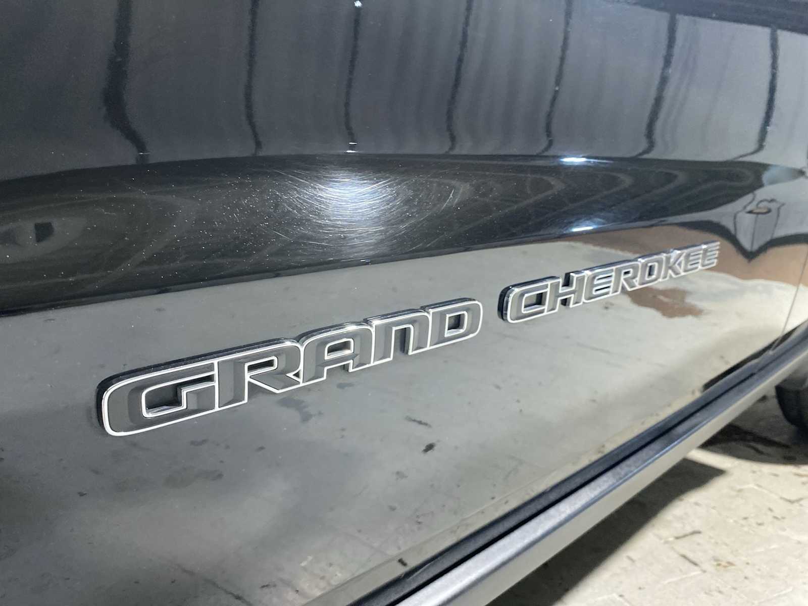 Thumbnail: 2019 Jeep Grand Cherokee - 7