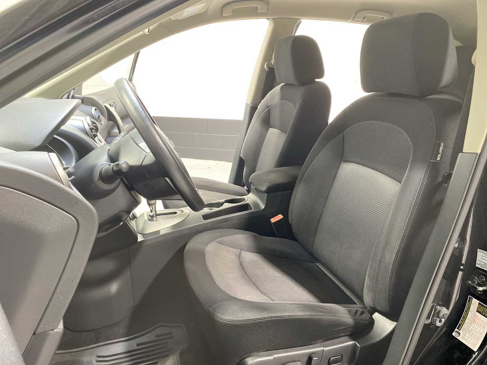Thumbnail: 2011 Nissan Rogue - 11