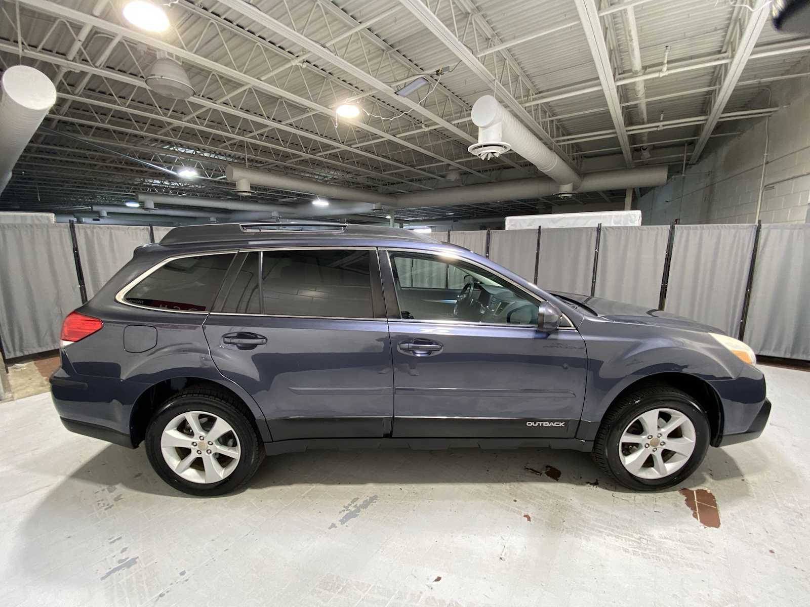 Thumbnail: 2014 Subaru Outback - 27