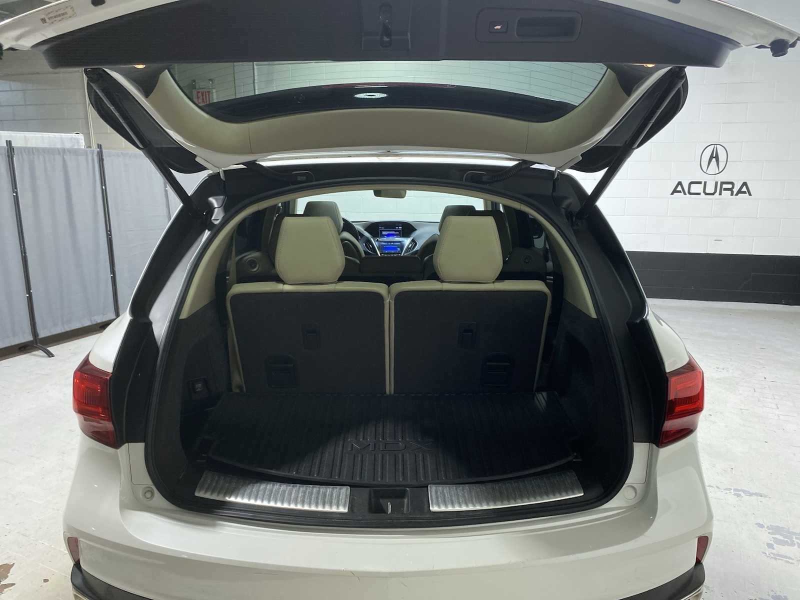 Thumbnail: 2017 Acura MDX - 19