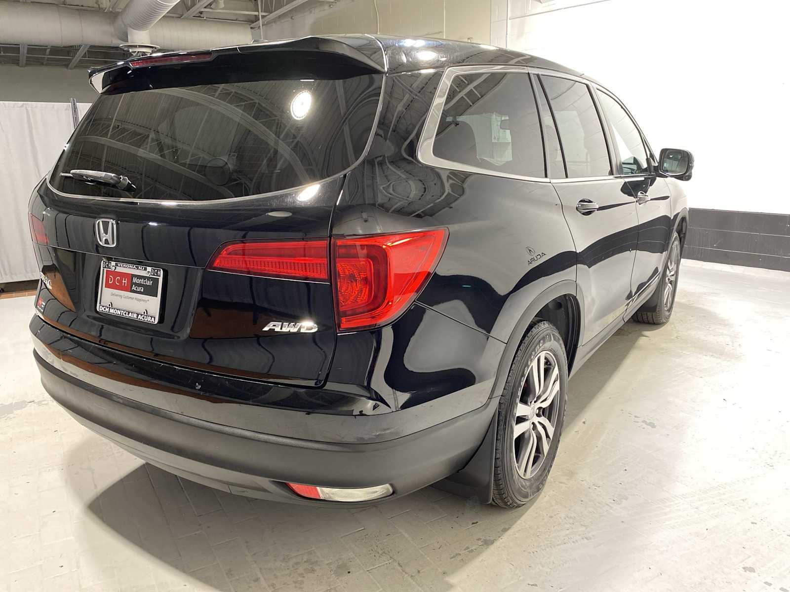 Thumbnail: 2016 Honda Pilot - 26