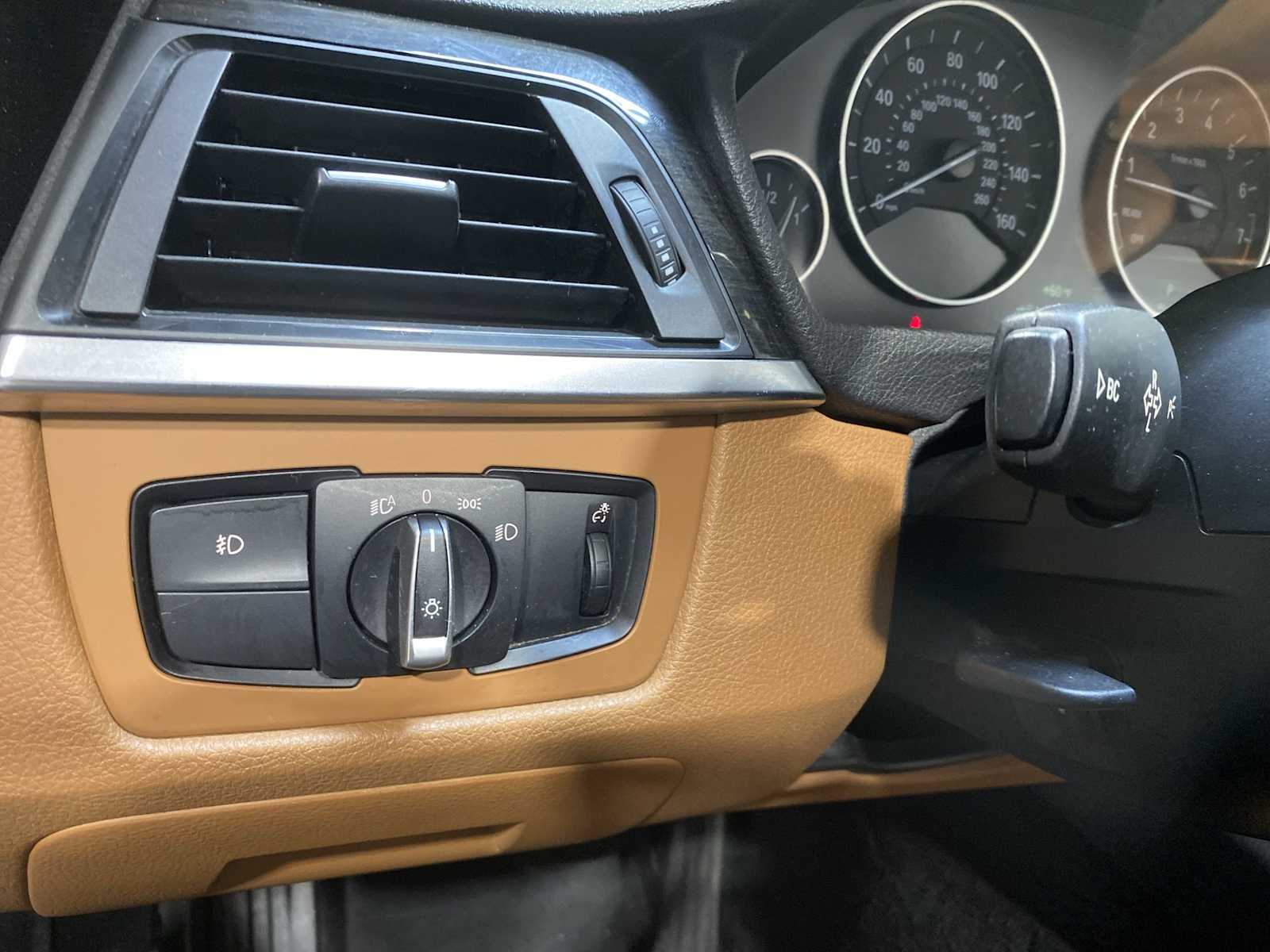 Thumbnail: 2015 BMW 4 Series - 24