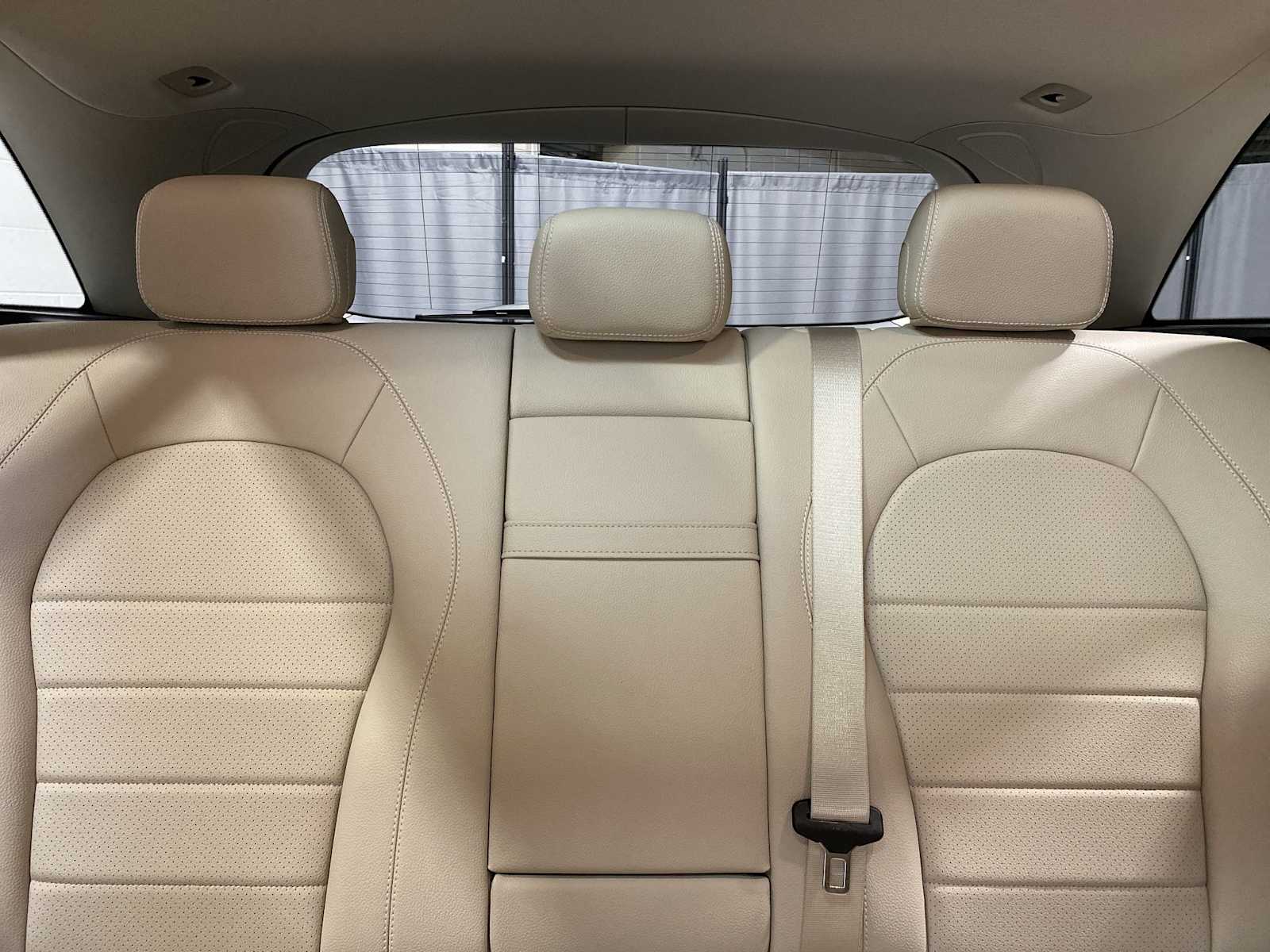 2021 Mercedes-Benz GLC 300 22
