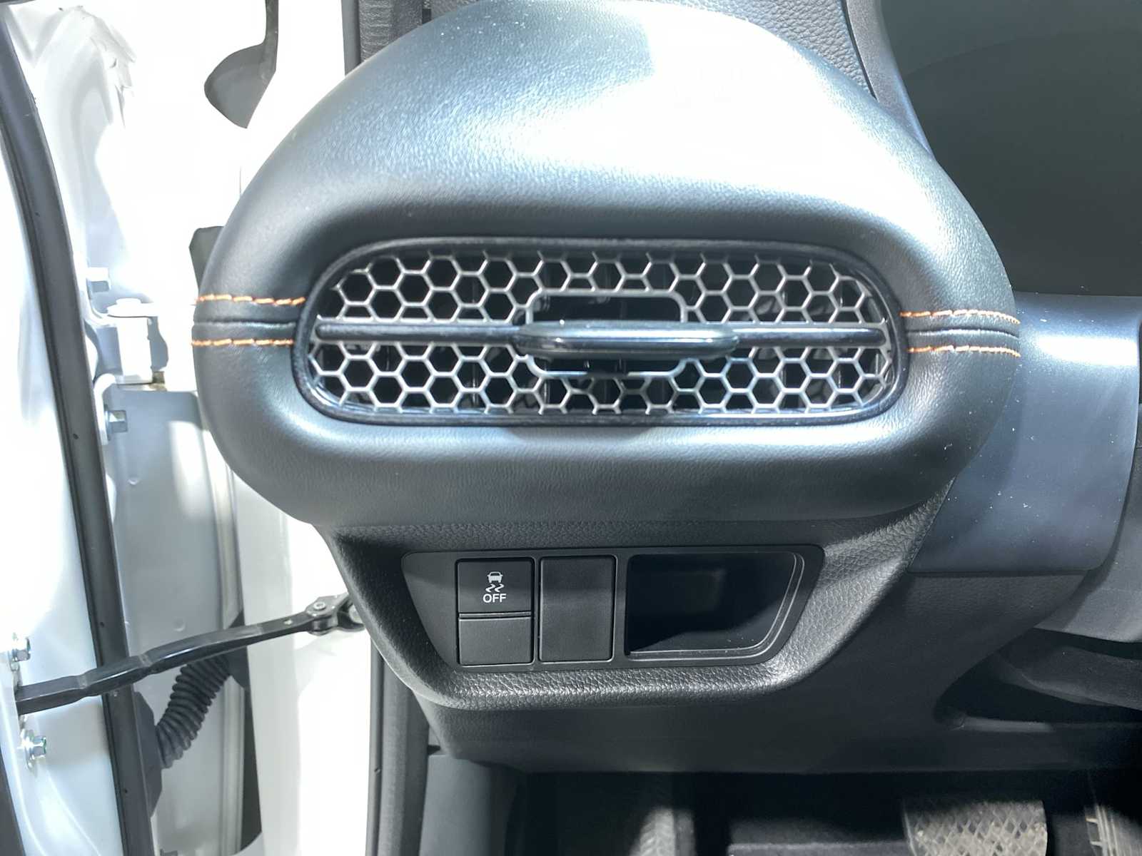 Thumbnail: 2023 Honda HR-V - 23